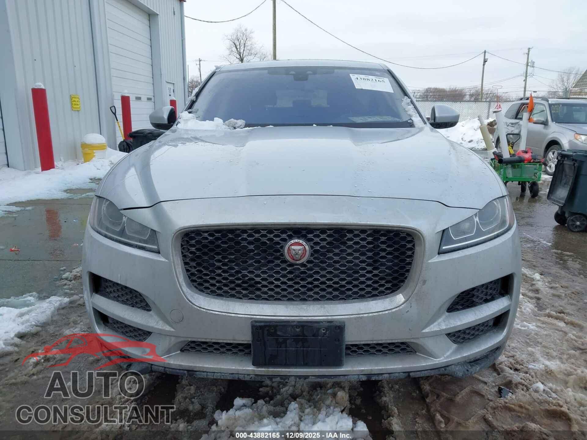JAGUAR F-PACE 2017 - SADCJ2BV6HA499251