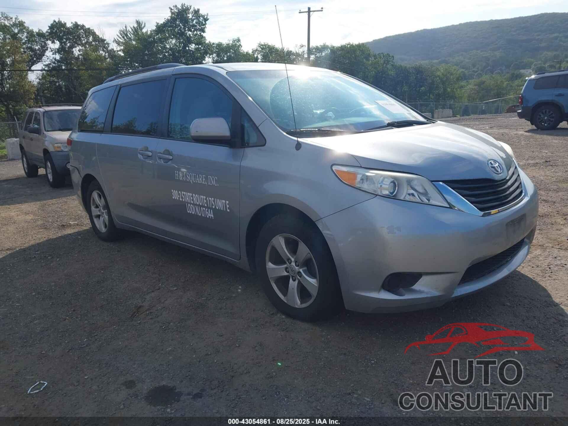 TOYOTA SIENNA 2013 - 5TDKK3DC9DS380130
