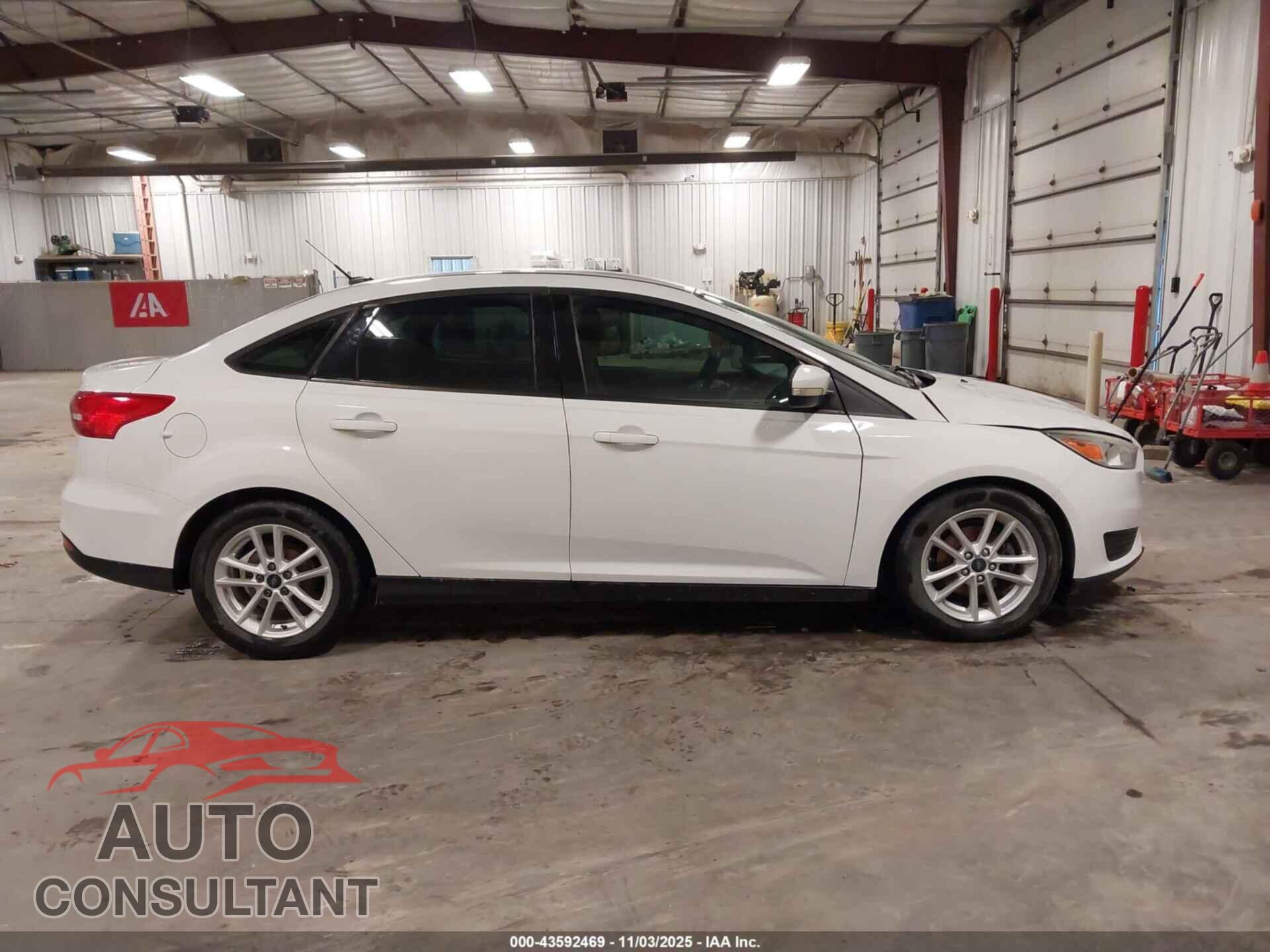 FORD FOCUS 2015 - 1FADP3F22FL341730