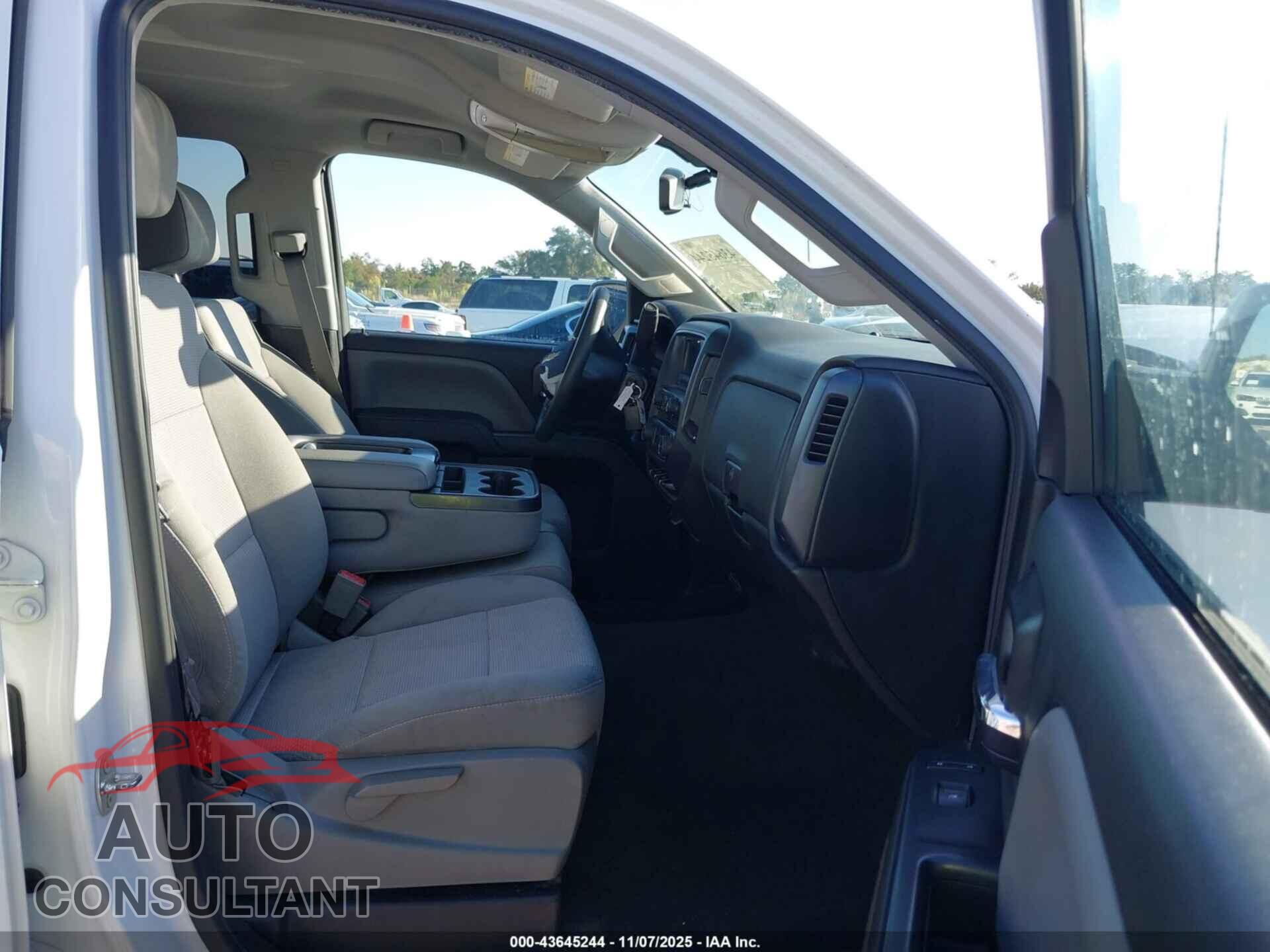 CHEVROLET SILVERADO 1500 2015 - 3GCPCPEC2FG375958