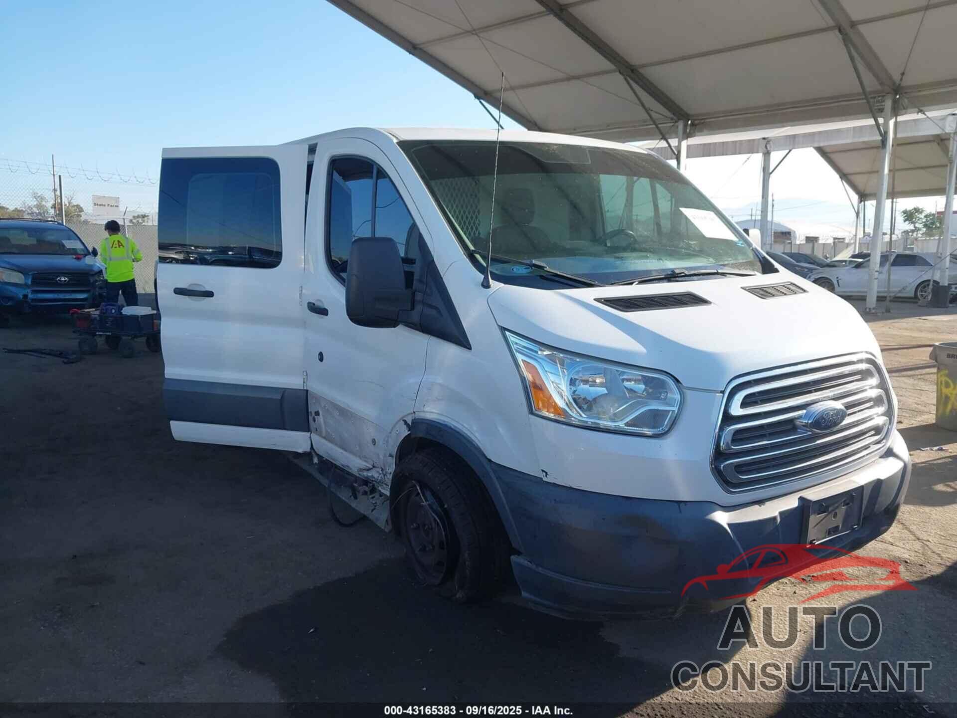 FORD TRANSIT-250 2015 - 1FTNR1ZM7FKA89554