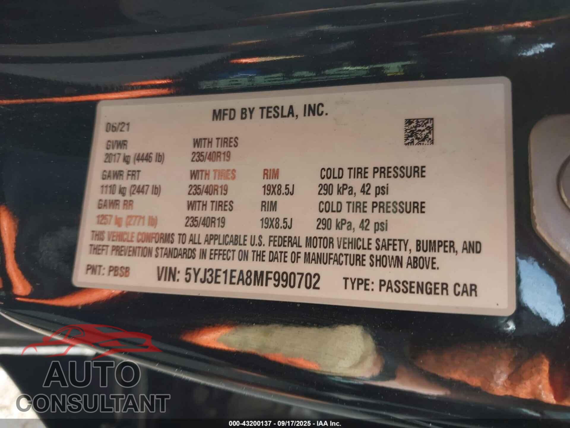 TESLA MODEL 3 2021 - 5YJ3E1EA8MF990702