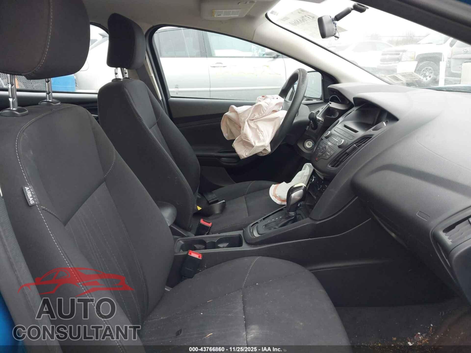 FORD FOCUS 2016 - 1FADP3F25GL261016