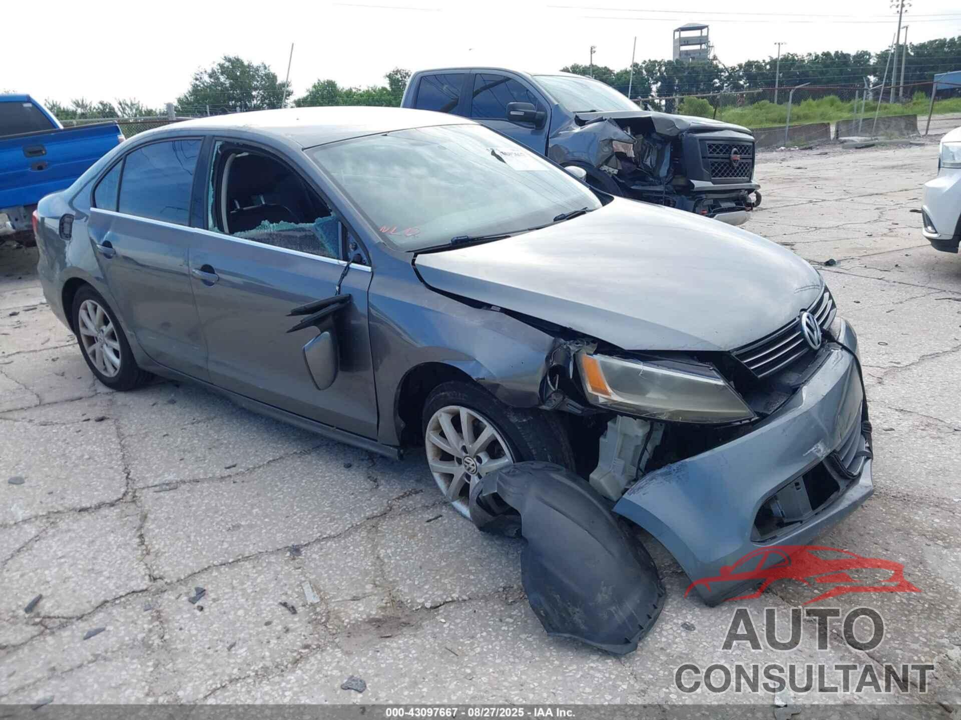 VOLKSWAGEN JETTA 2013 - 3VWDX7AJ3DM451825