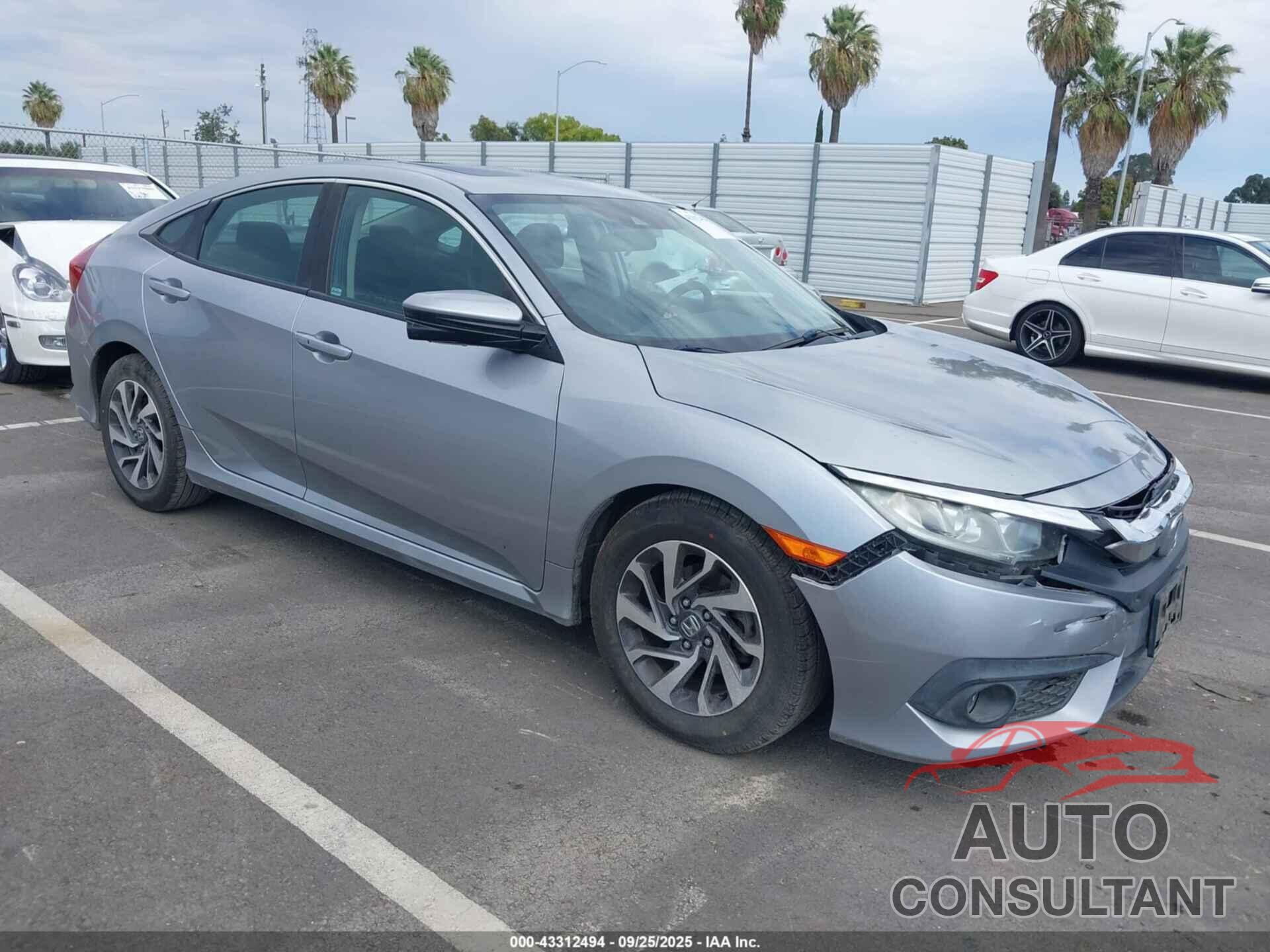 HONDA CIVIC 2018 - 19XFC2F82JE202521