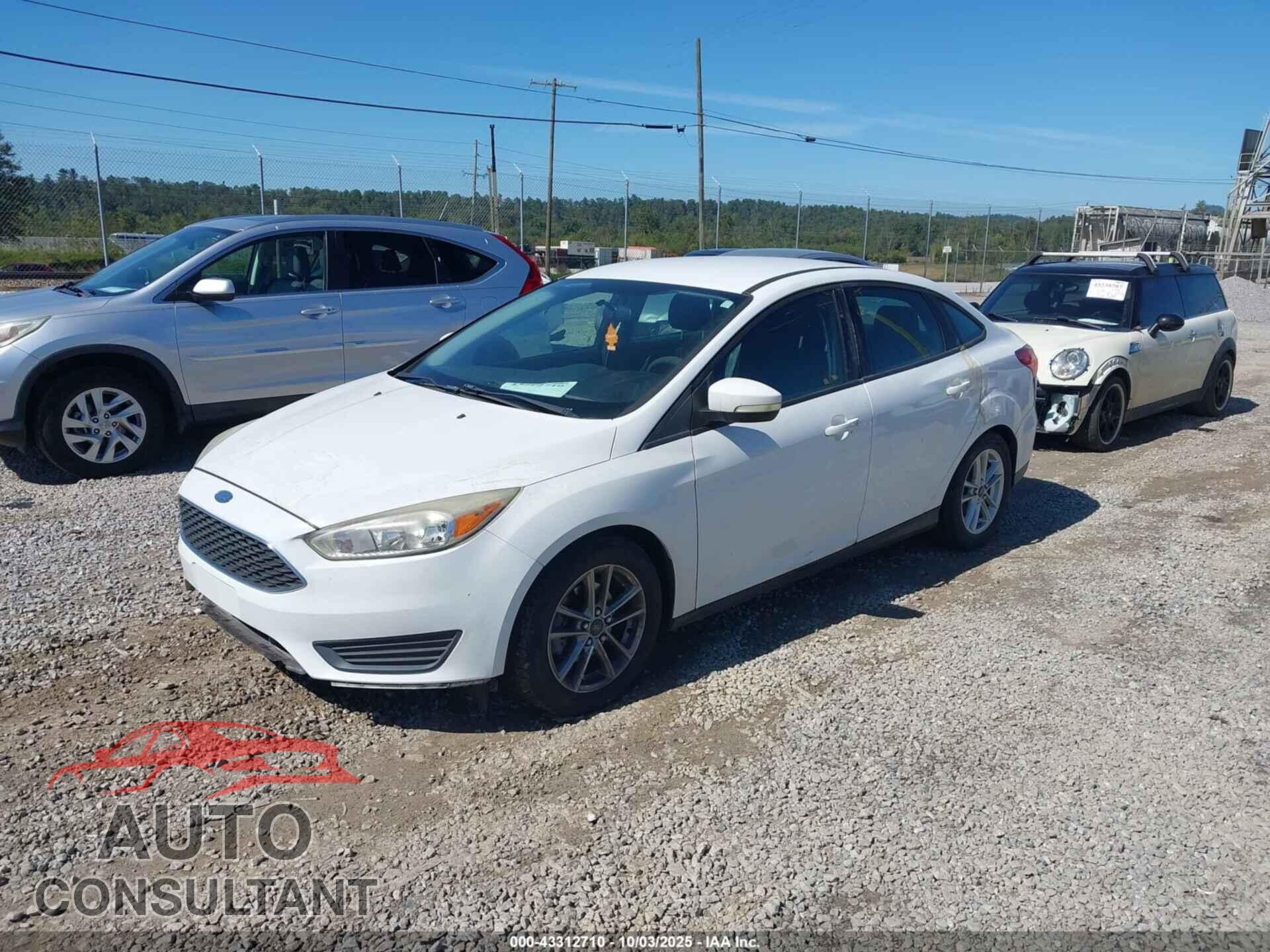 FORD FOCUS 2016 - 1FADP3F22GL207124