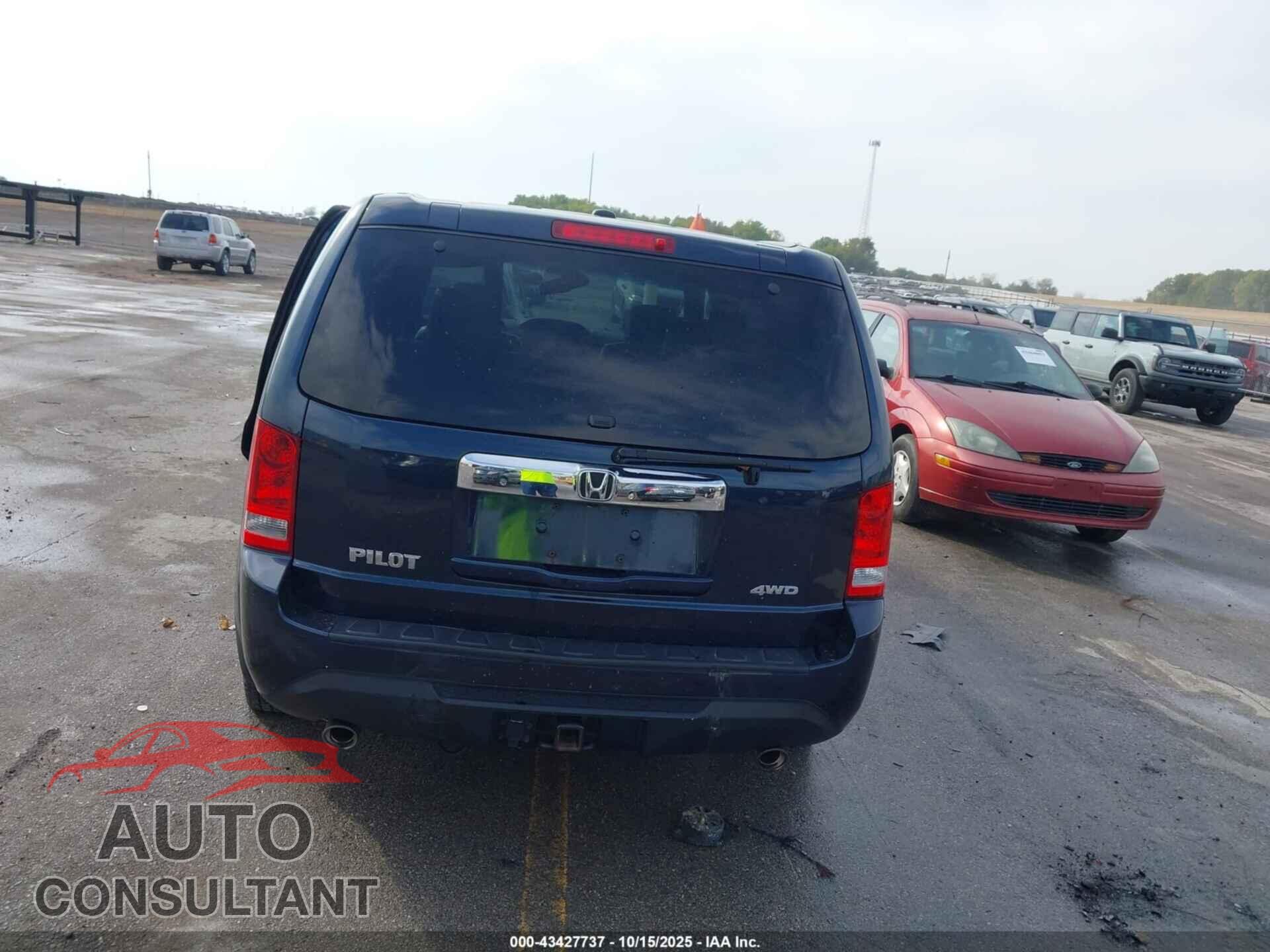 HONDA PILOT 2012 - 5FNYF4H68CB058798