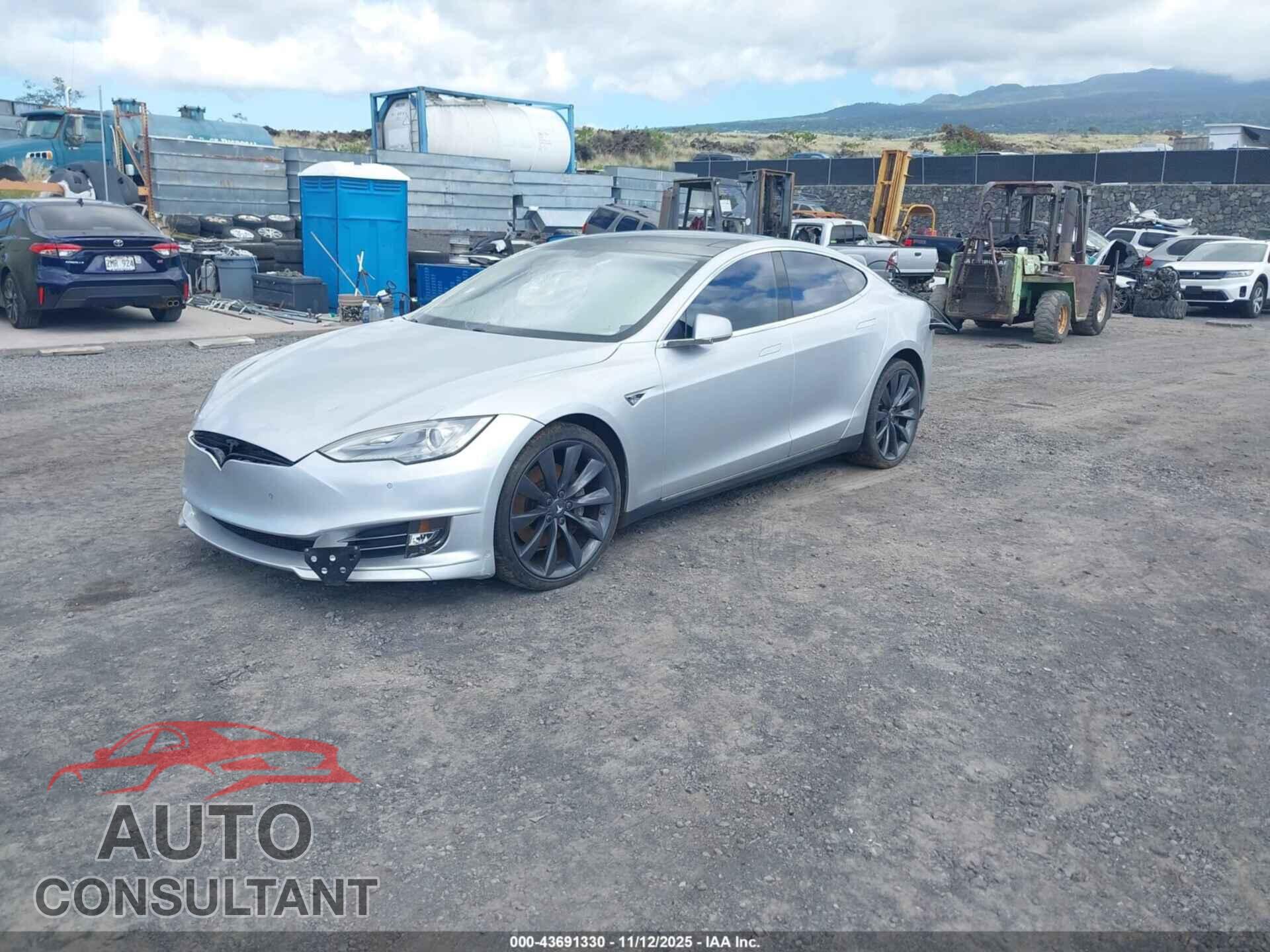 TESLA MODEL S 2013 - 5YJSA1CP8DFP28242