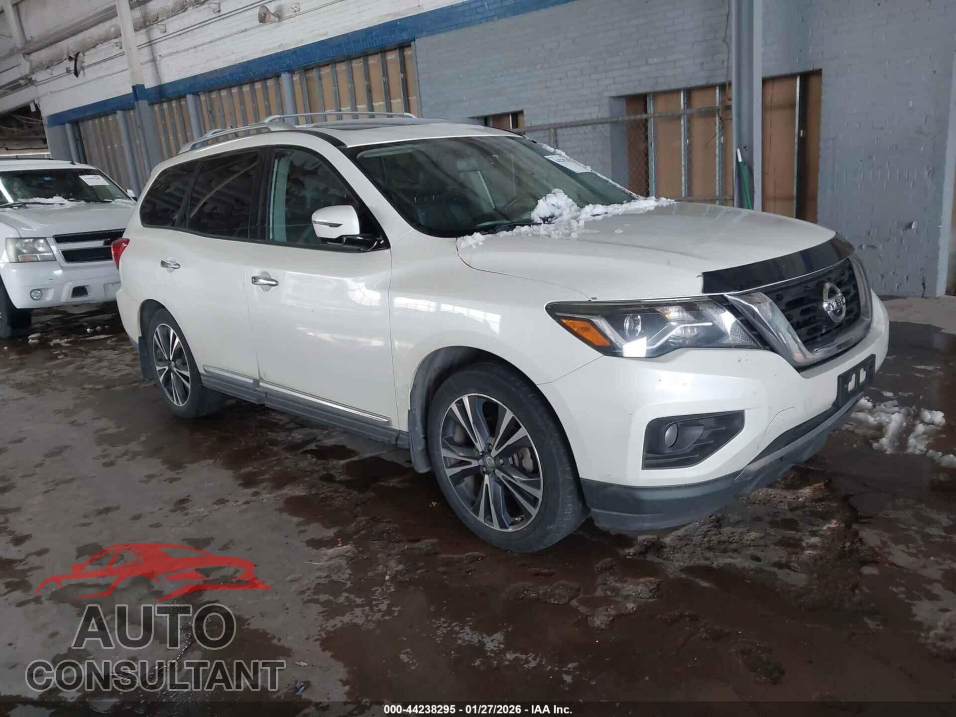 NISSAN PATHFINDER 2017 - 5N1DR2MN0HC649814