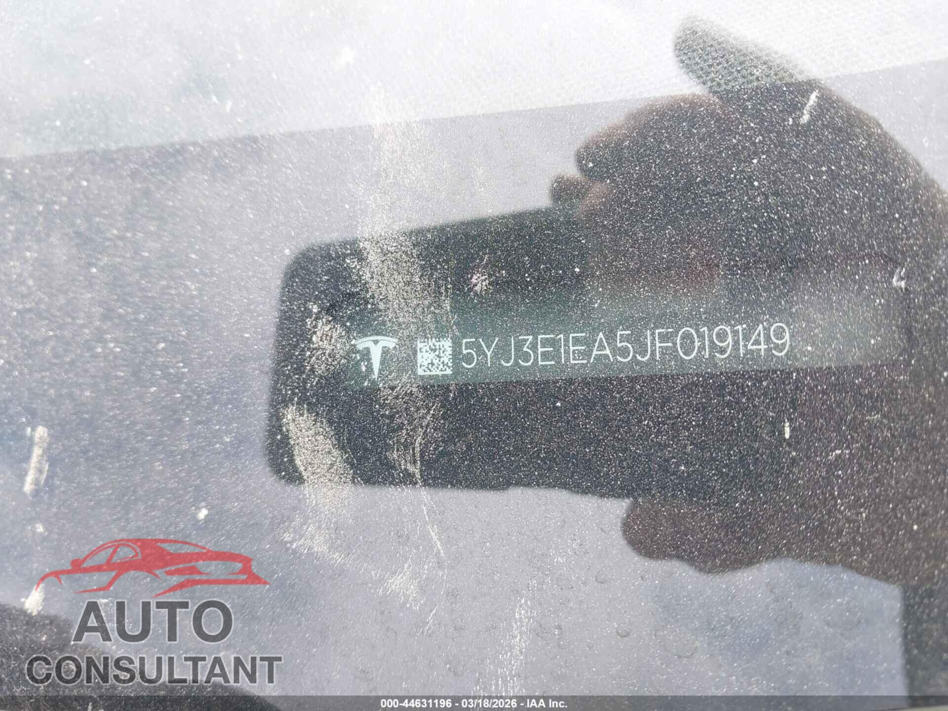 TESLA MODEL 3 2018 - 5YJ3E1EA5JF019149
