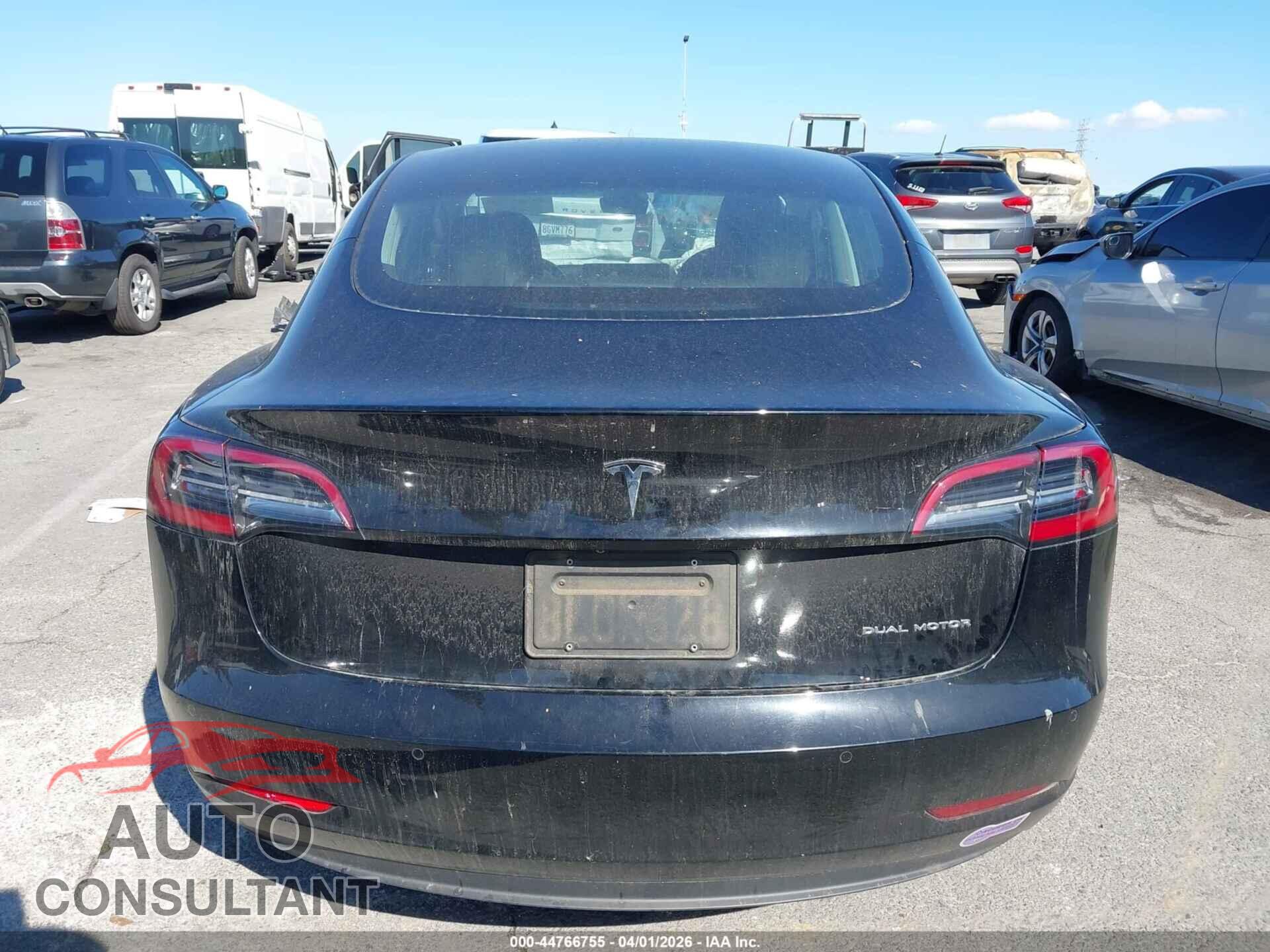 TESLA MODEL 3 2019 - 5YJ3E1EBXKF385232