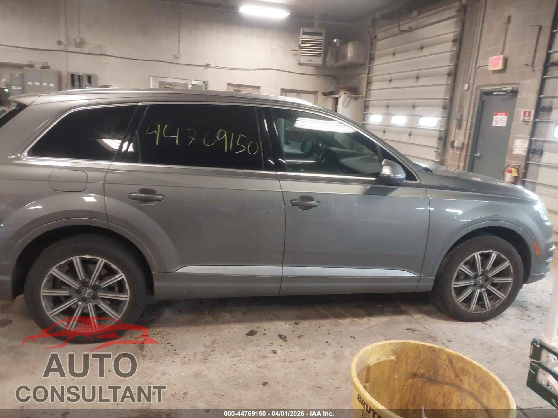 AUDI Q7 2017 - WA1LHAF71HD042384
