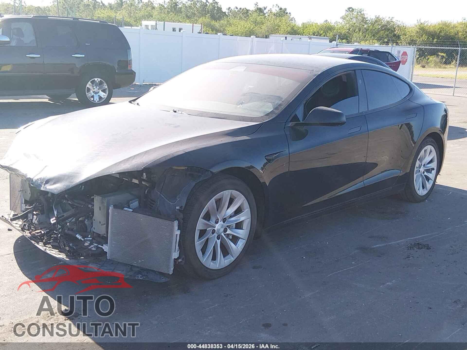 TESLA MODEL S 2017 - 5YJSA1E2XHF194636