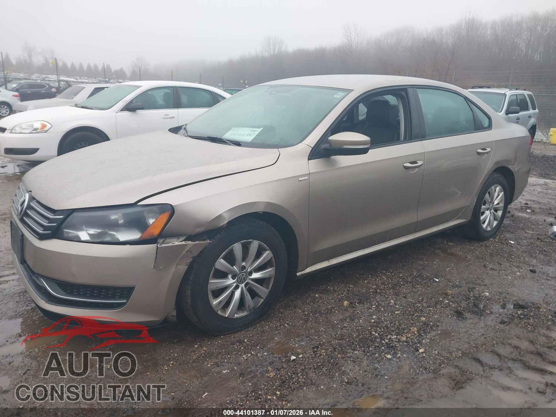VOLKSWAGEN PASSAT 2015 - 1VWAT7A35FC026109