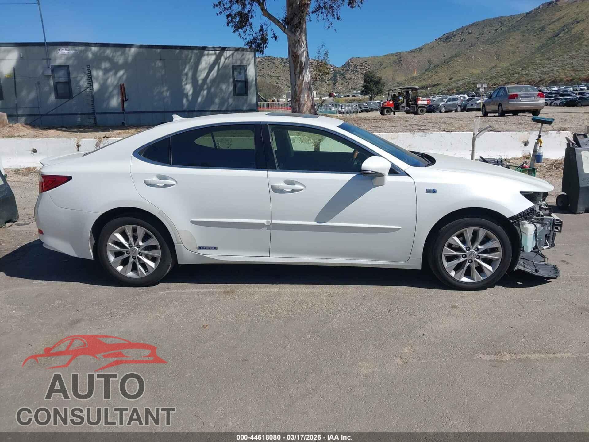 LEXUS ES 300H 2013 - JTHBW1GG8D2010736