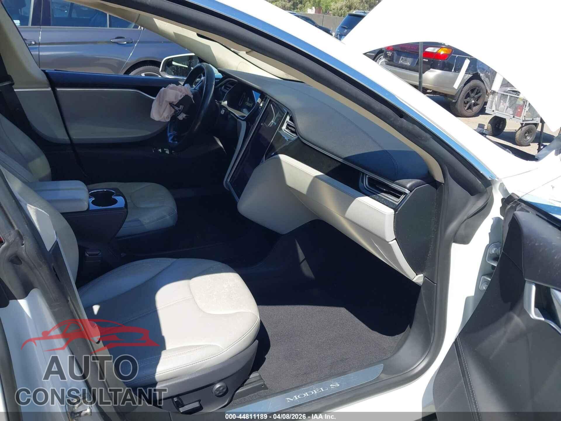 TESLA MODEL S 2014 - 5YJSA1H18EFP62252