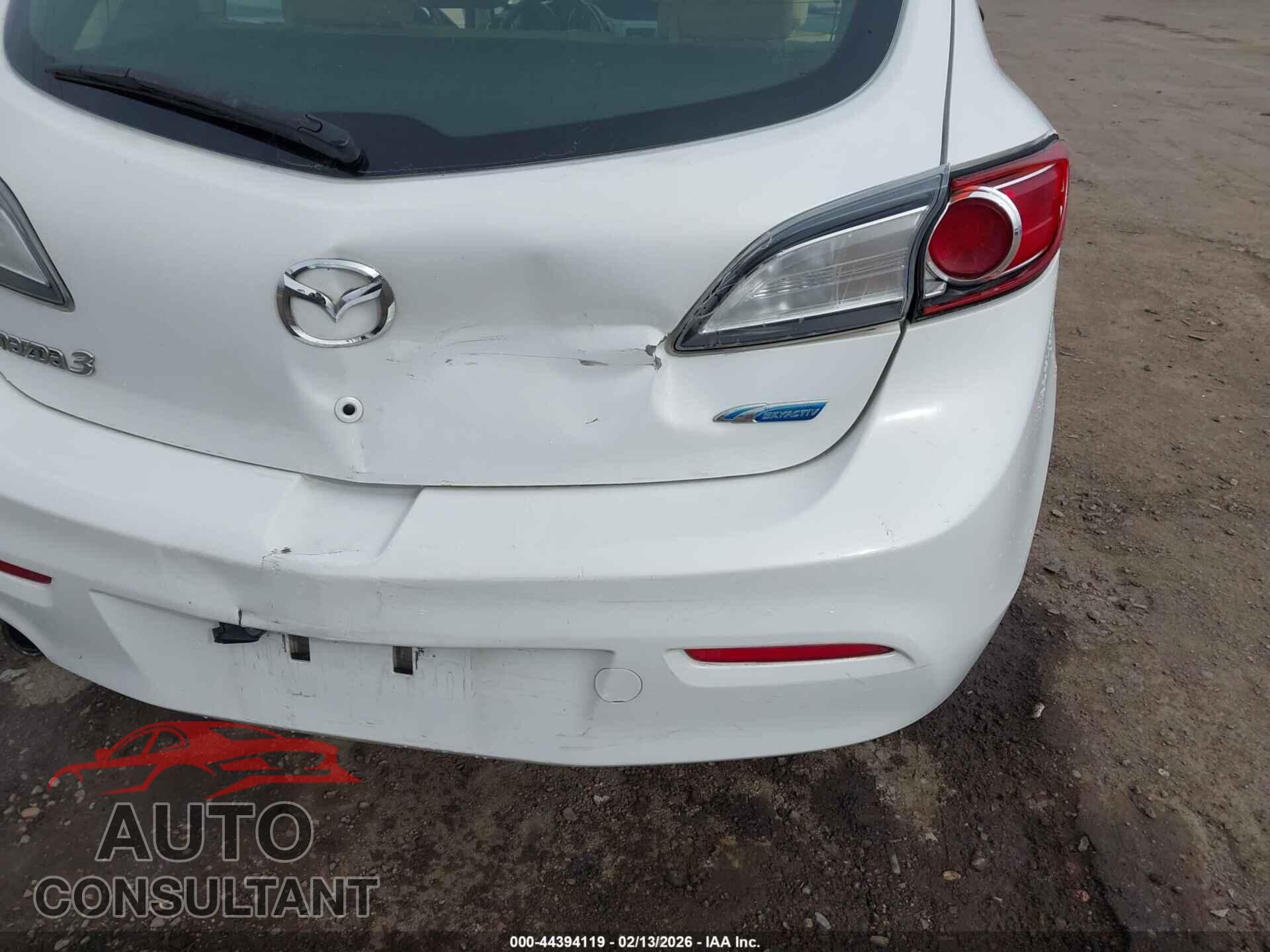 MAZDA MAZDA3 2012 - JM1BL1L79C1663192