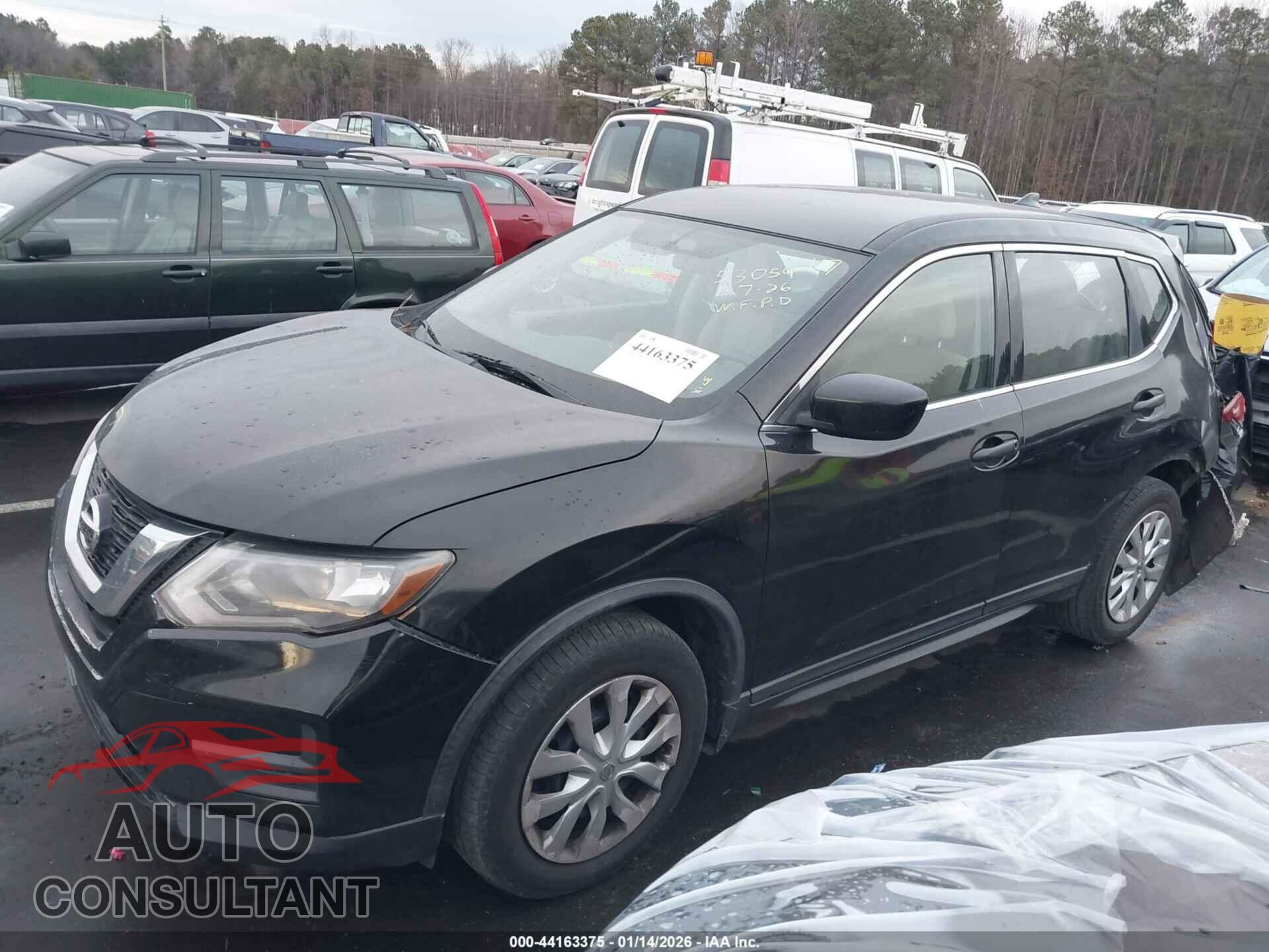 NISSAN ROGUE 2017 - KNMAT2MVXHP522828