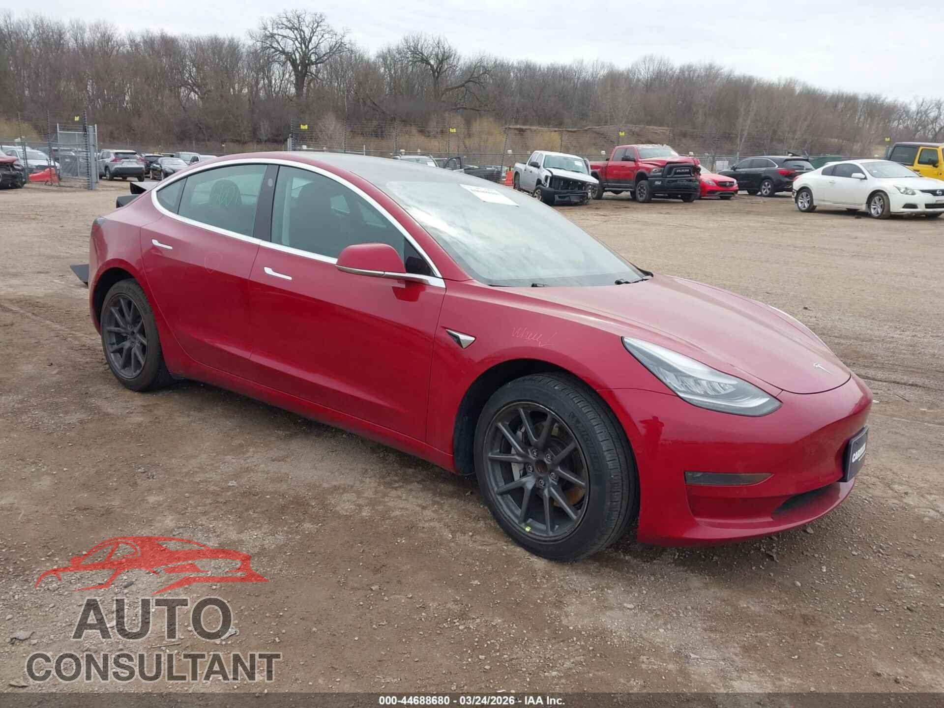 TESLA MODEL 3 2019 - 5YJ3E1EAXKF482843