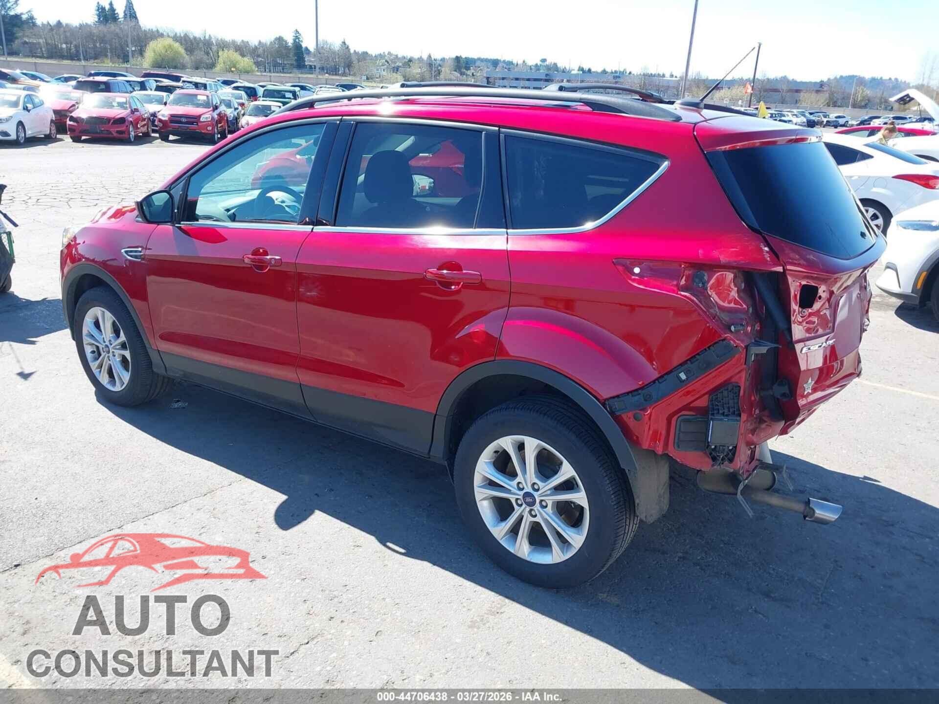 FORD ESCAPE 2017 - 1FMCU9G91HUB82012