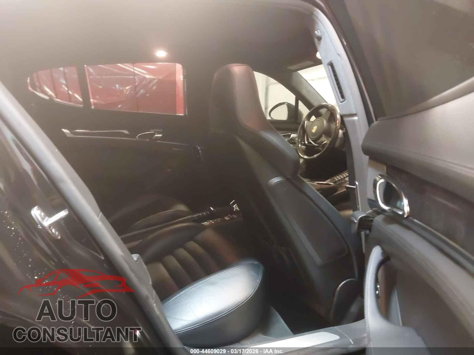 PORSCHE PANAMERA 2014 - WP0AF2A77EL083099