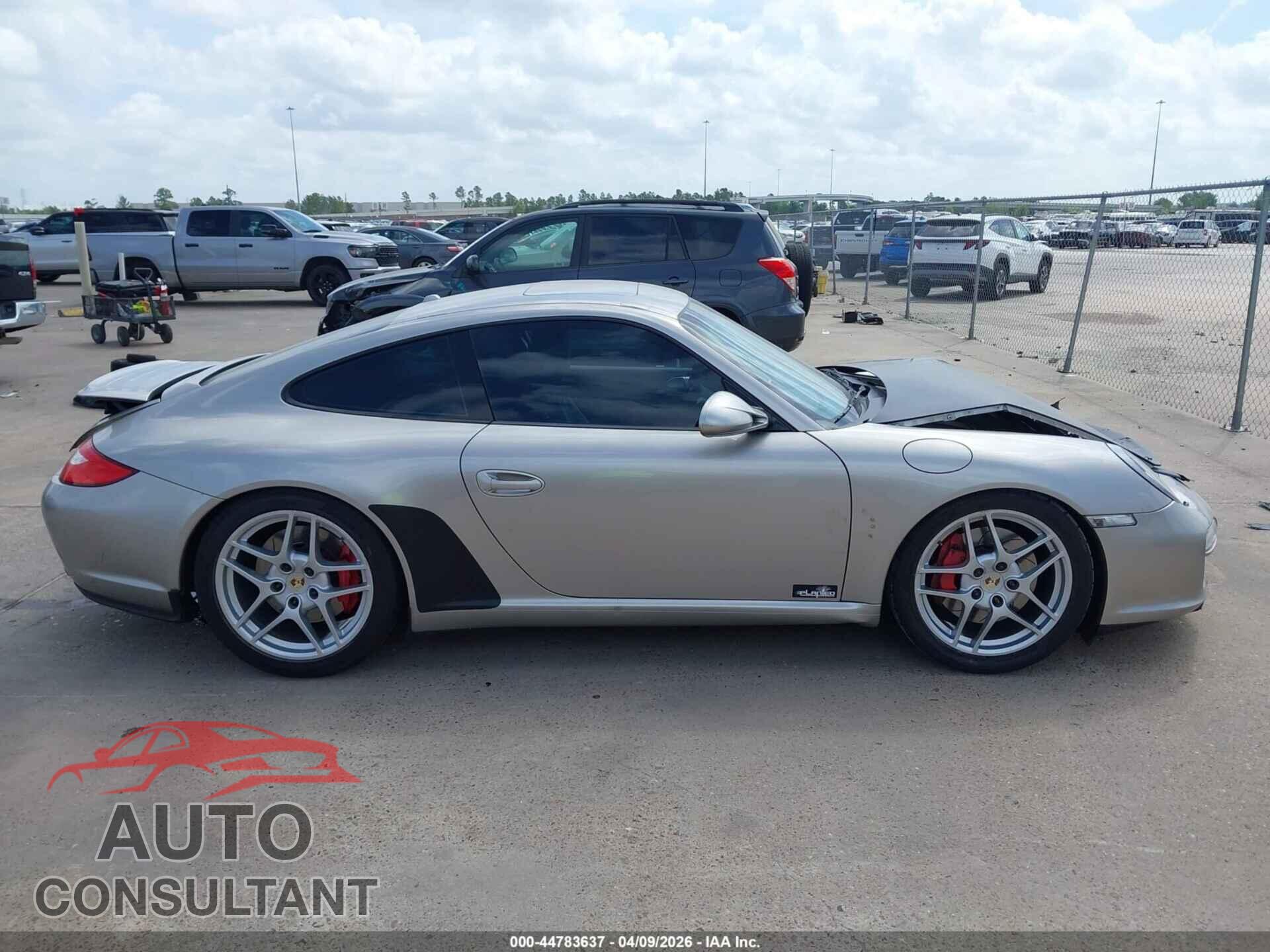 PORSCHE 911 2011 - WP0AB2A94BS720755