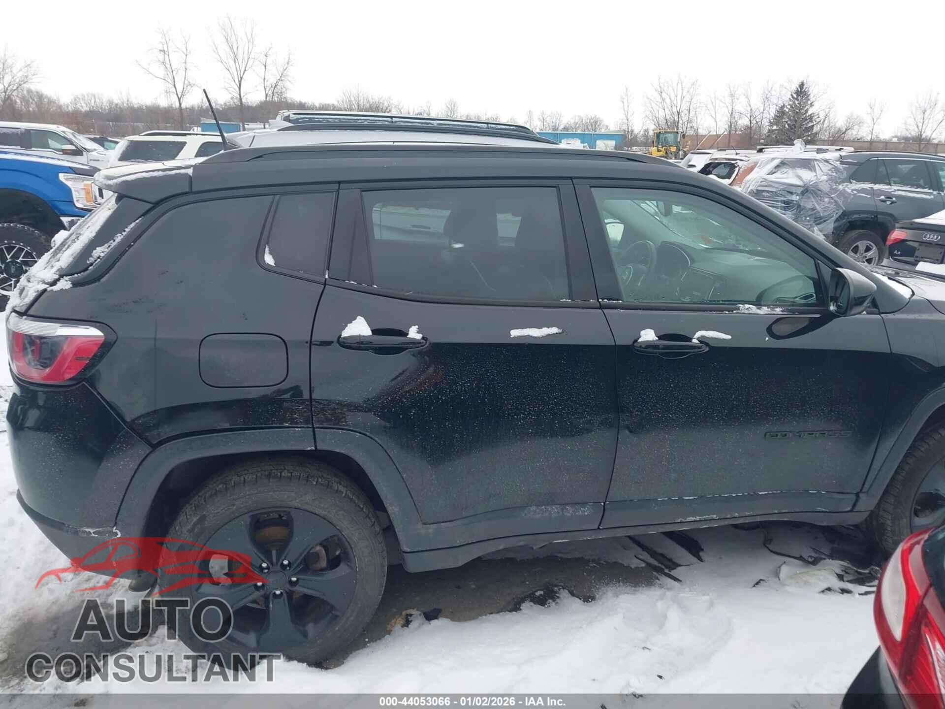 JEEP COMPASS 2019 - 3C4NJDBB3KT623000