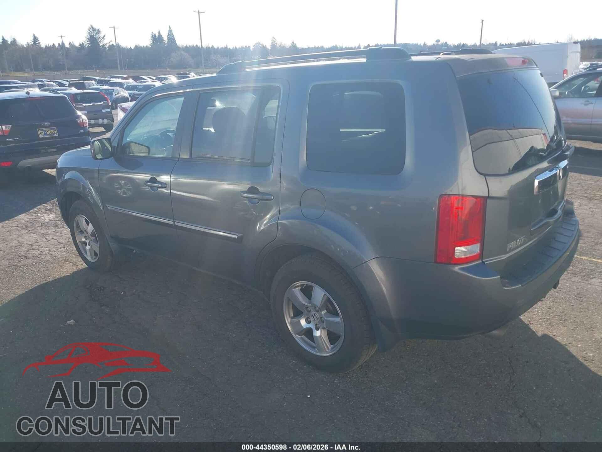 HONDA PILOT 2011 - 5FNYF4H53BB013208