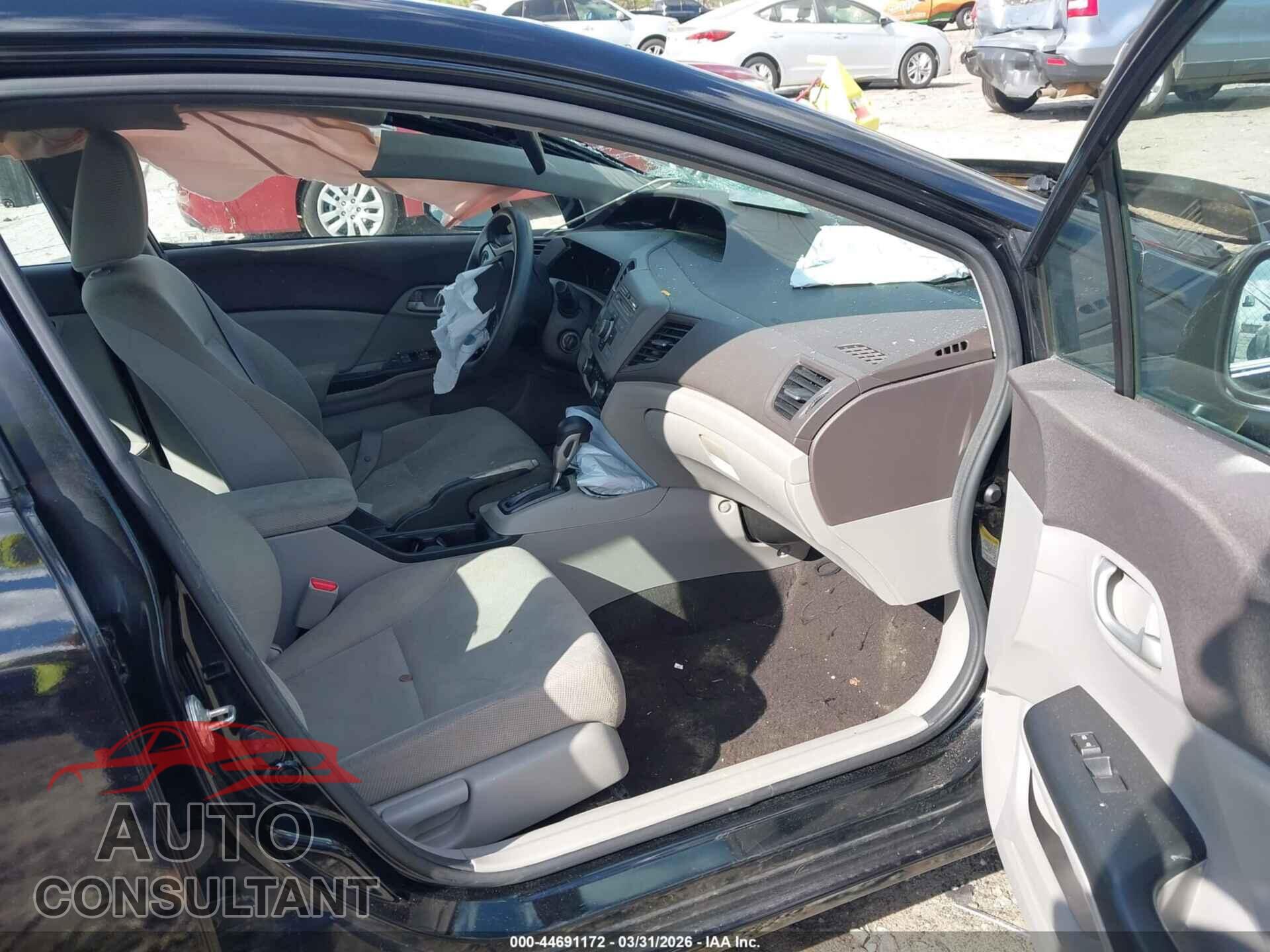 HONDA CIVIC 2012 - 2HGFB2F52CH527199