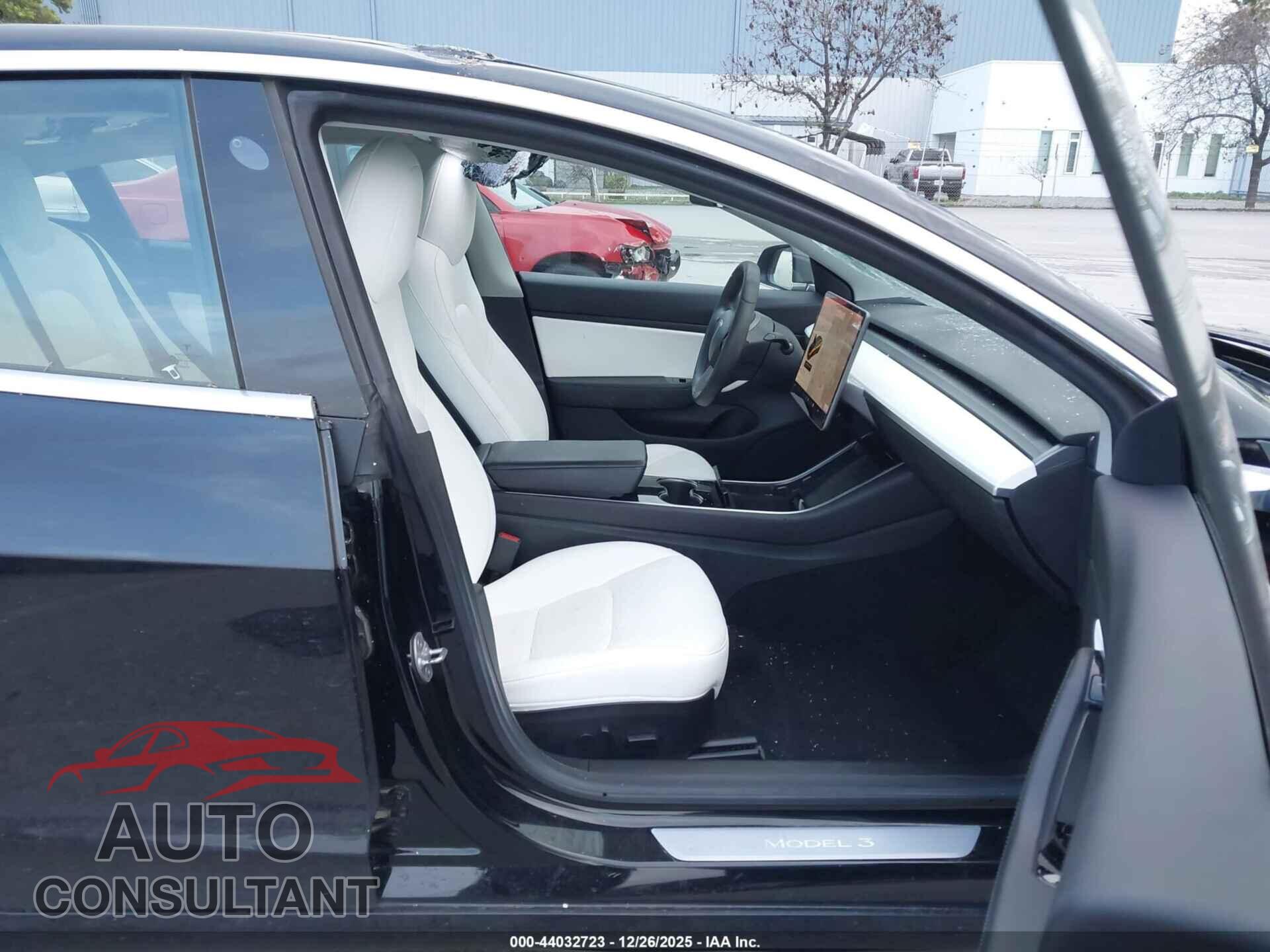 TESLA MODEL 3 2019 - 5YJ3E1EB7KF421393