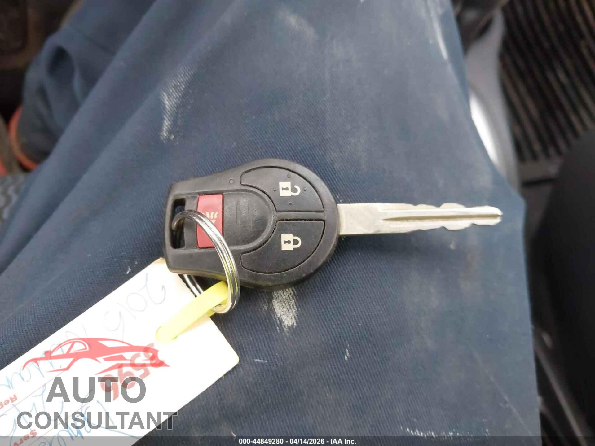 NISSAN VERSA NOTE 2015 - 3N1CE2CP3FL403567