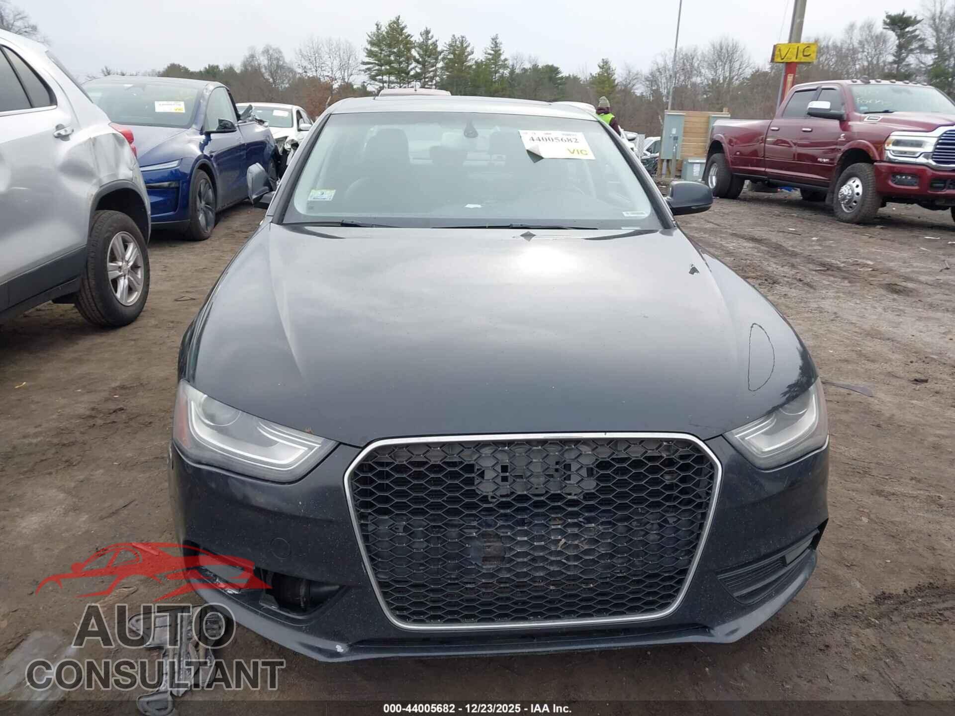 AUDI A4 2013 - WAUDFAFL2DN018335