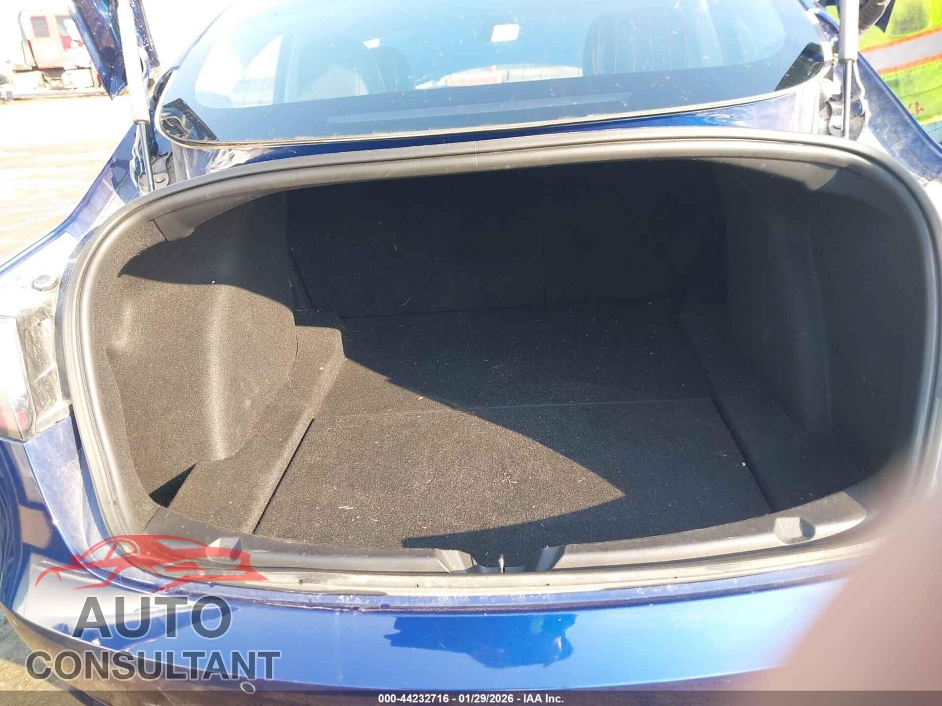 TESLA MODEL 3 2020 - 5YJ3E1EB7LF735613