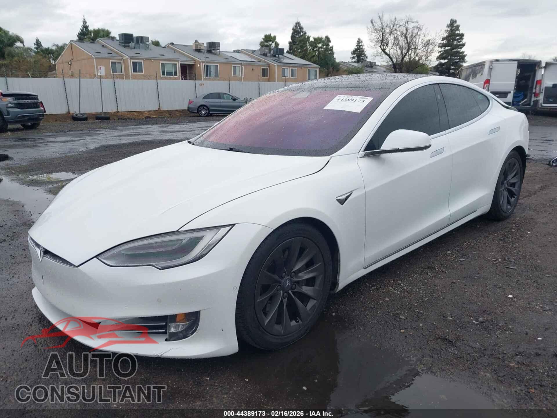 TESLA MODEL S 2019 - 5YJSA1E28KF348302