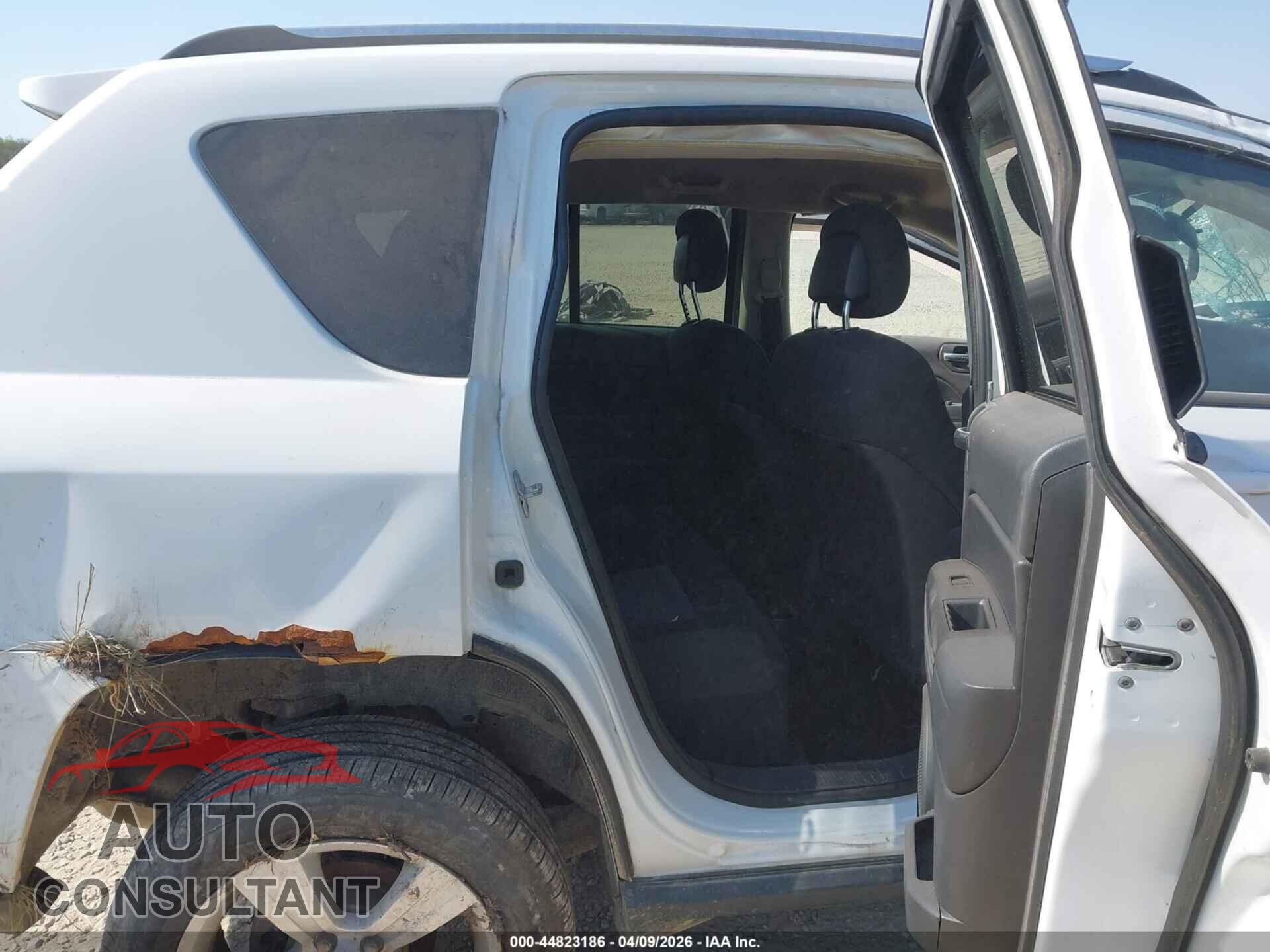 JEEP COMPASS 2011 - 1J4NF1FB0BD259225