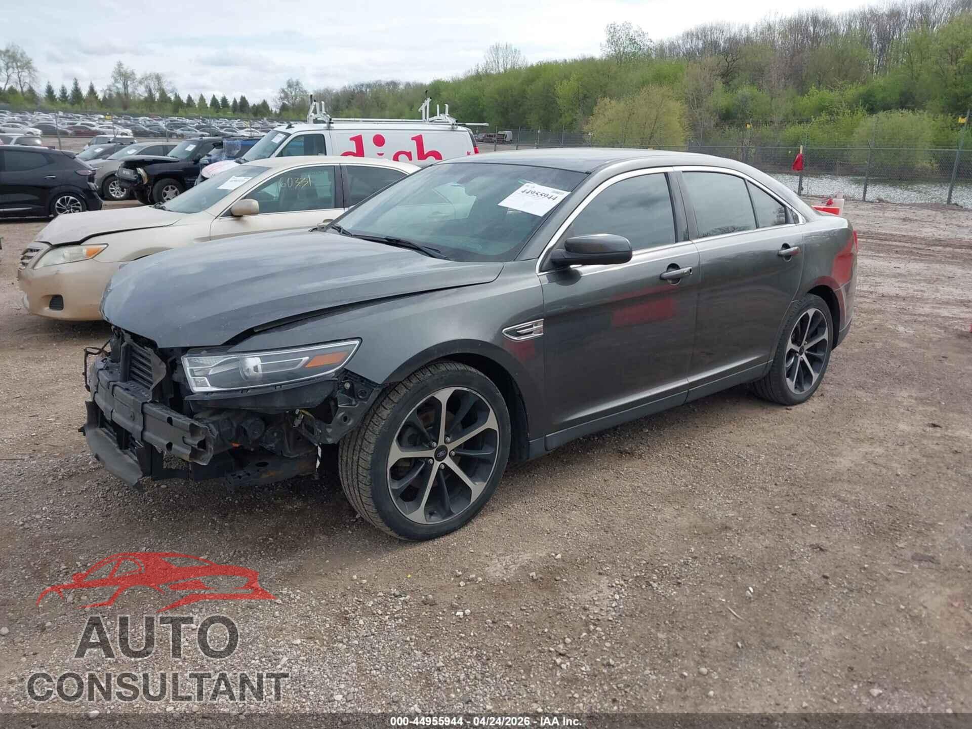 FORD TAURUS 2016 - 1FAHP2E82GG153379