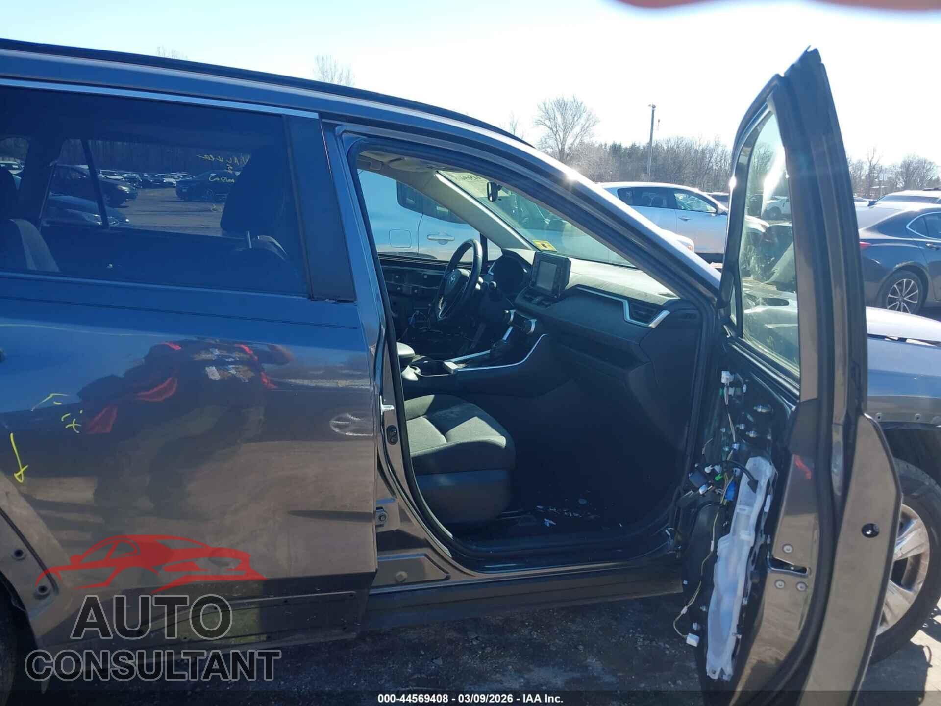 TOYOTA RAV4 2019 - JTMP1RFV9KD008550