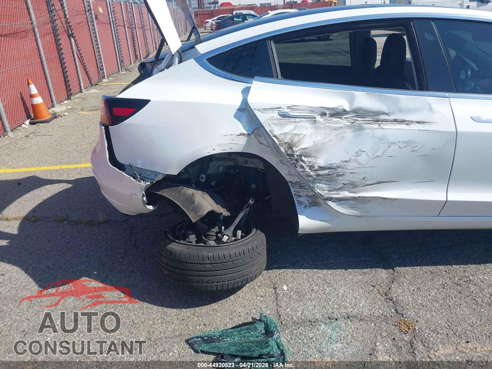 TESLA MODEL 3 2019 - 5YJ3E1EA7KF397152