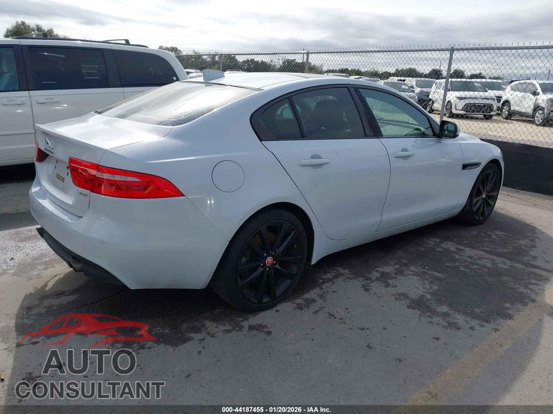 JAGUAR XE 2017 - SAJAE4BVXHA961749