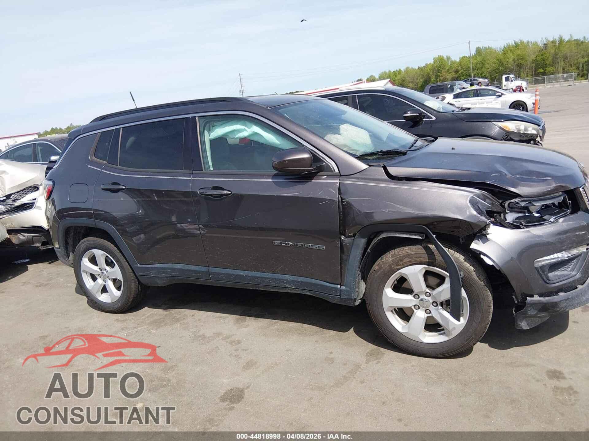 JEEP COMPASS 2018 - 3C4NJCBB3JT461345