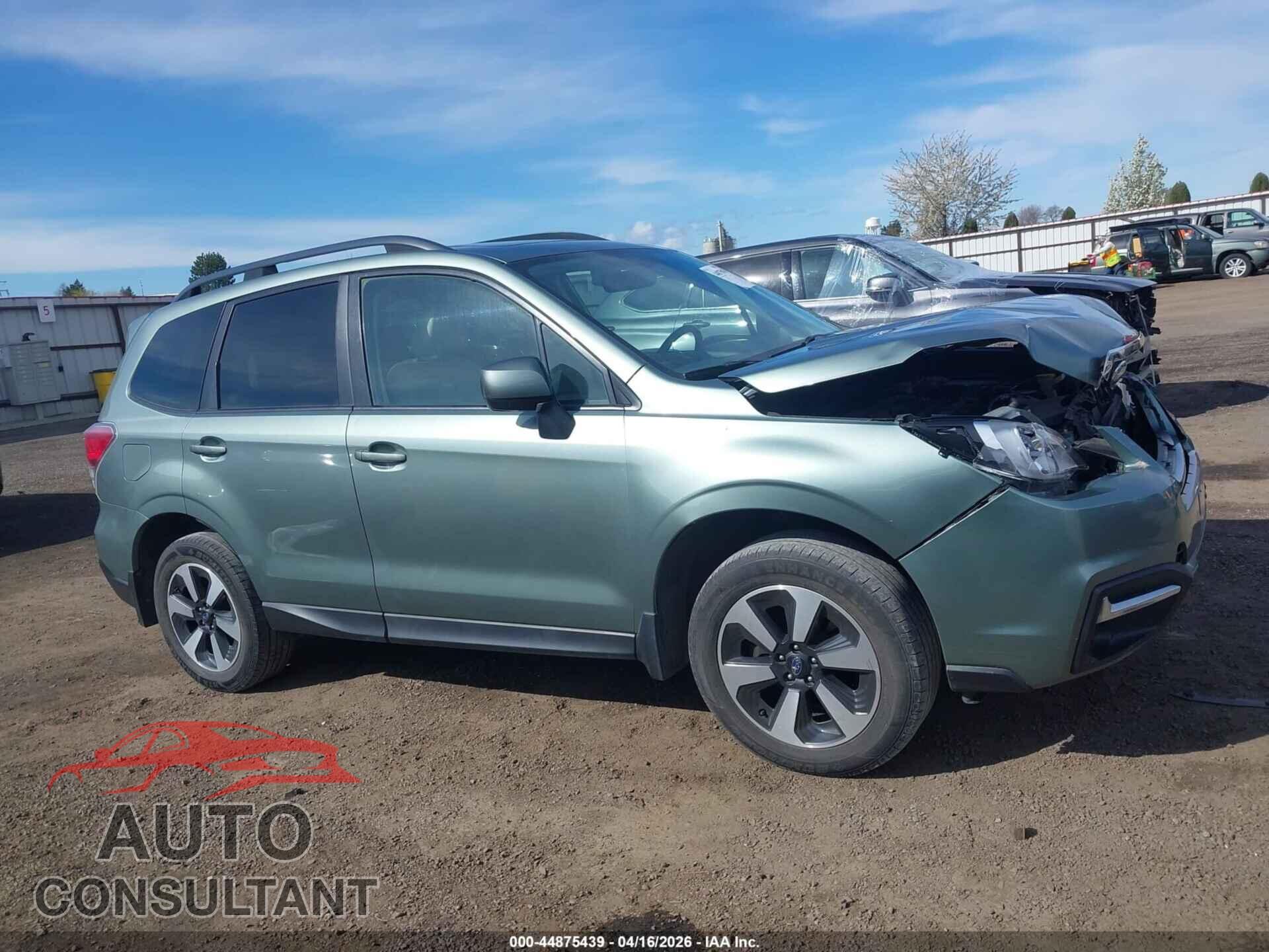 SUBARU FORESTER 2017 - JF2SJAEC0HH488122