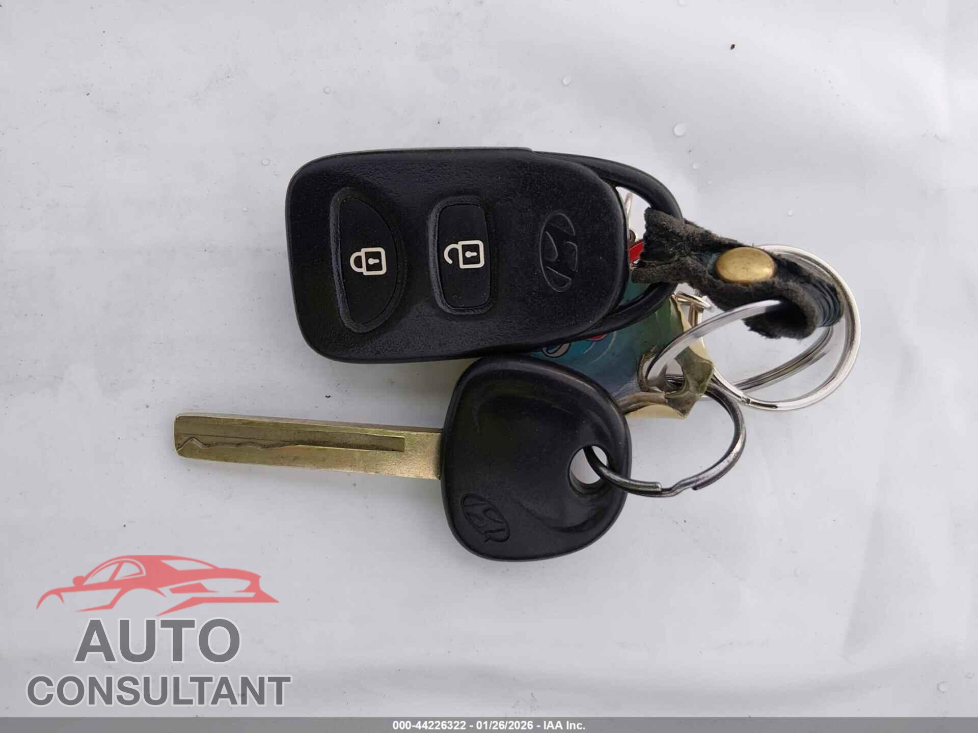 HYUNDAI ACCENT 2014 - KMHCT4AE8EU743703