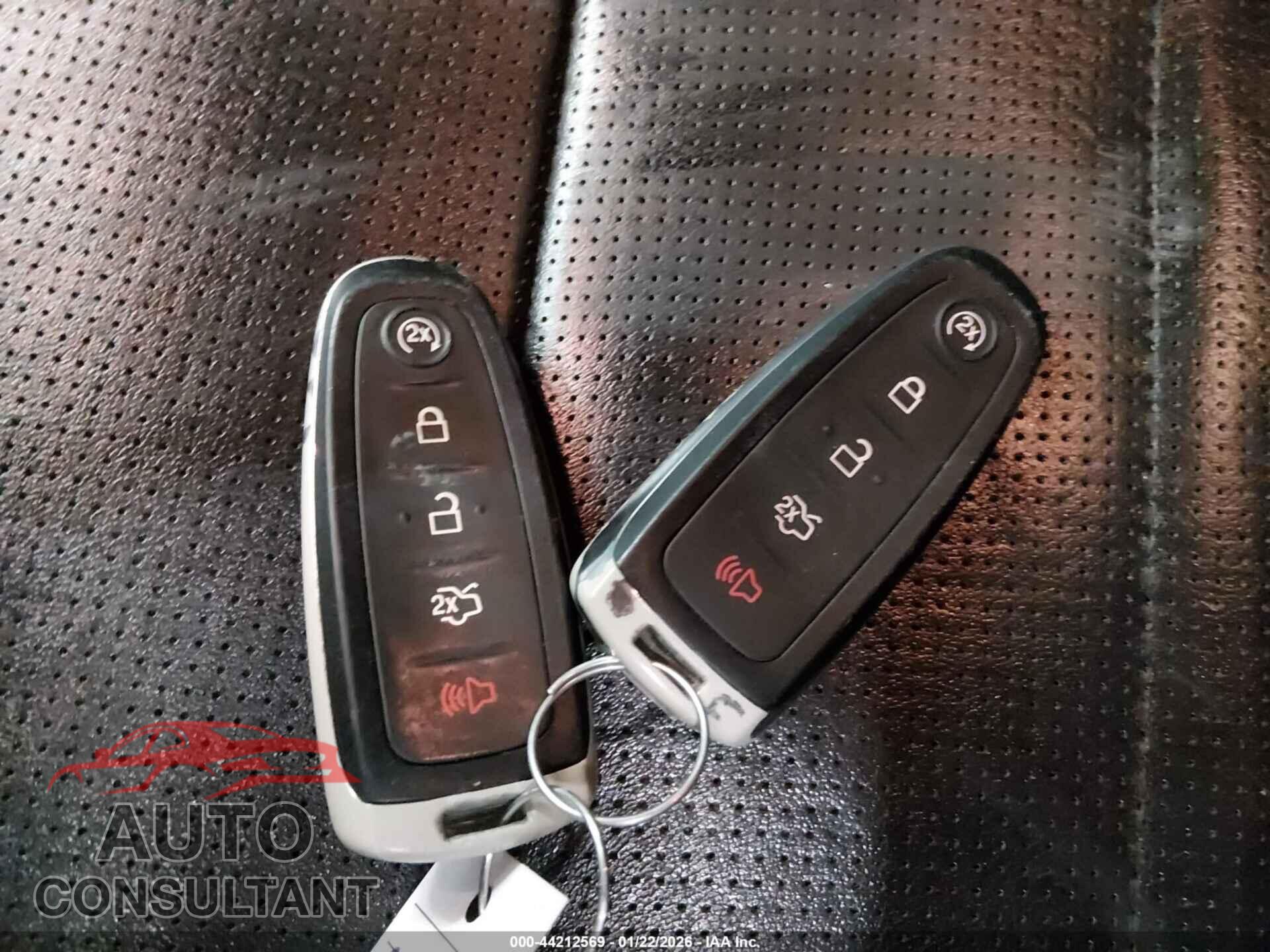 FORD TAURUS 2016 - 1FAHP2J85GG129986