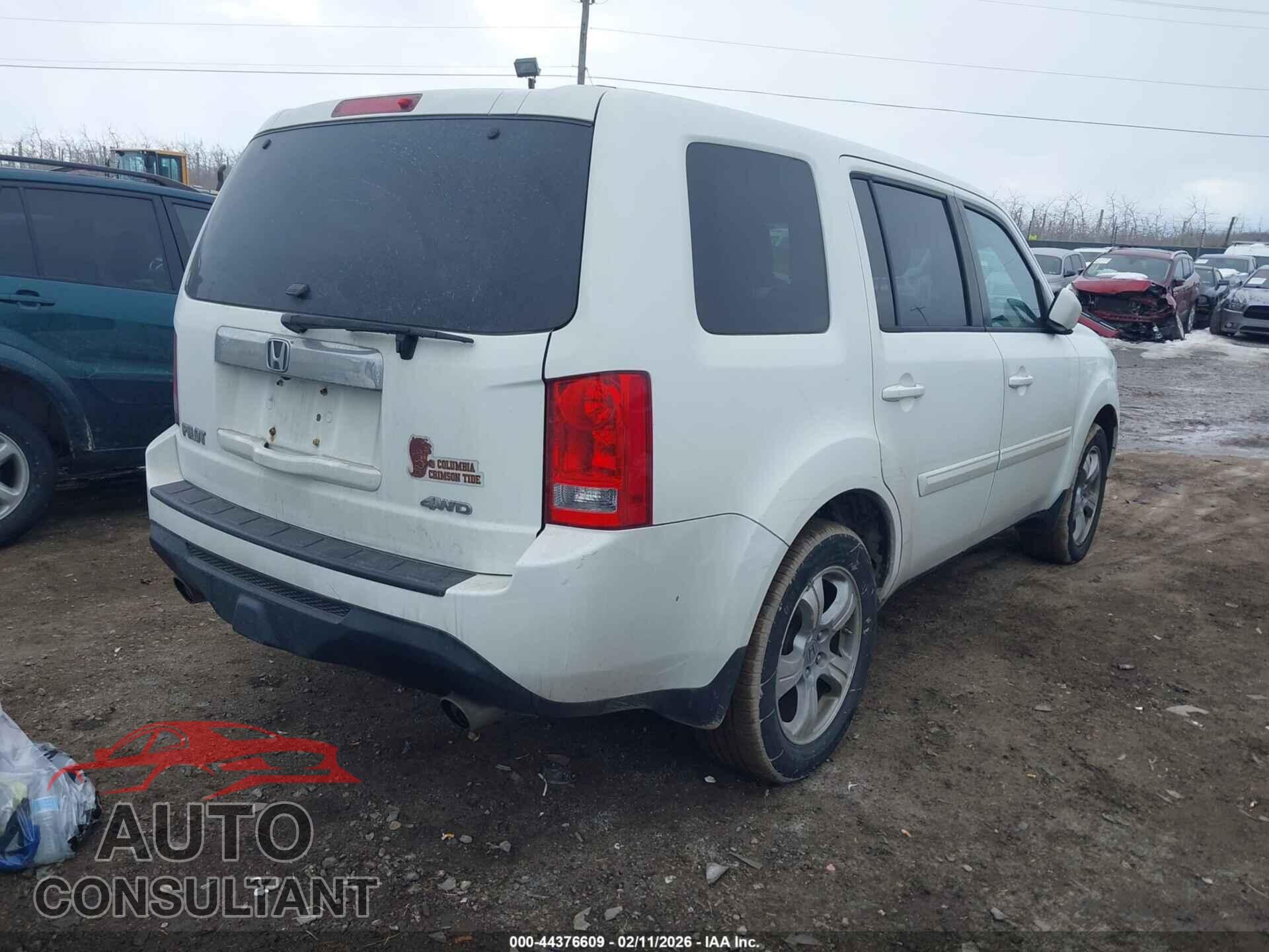 HONDA PILOT 2013 - 5FNYF4H55DB083103