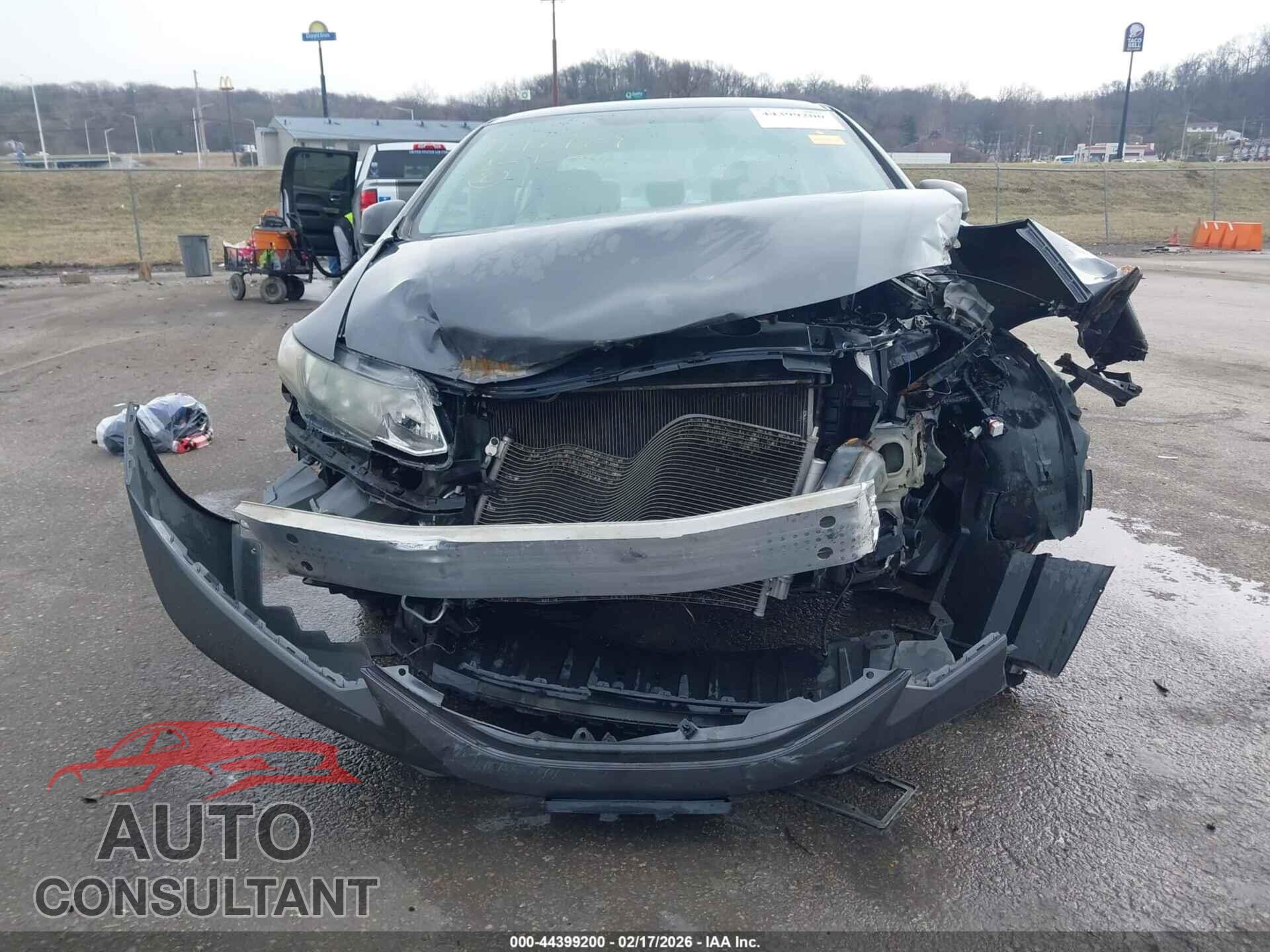 HONDA CIVIC 2013 - 19XFB2F58DE058681