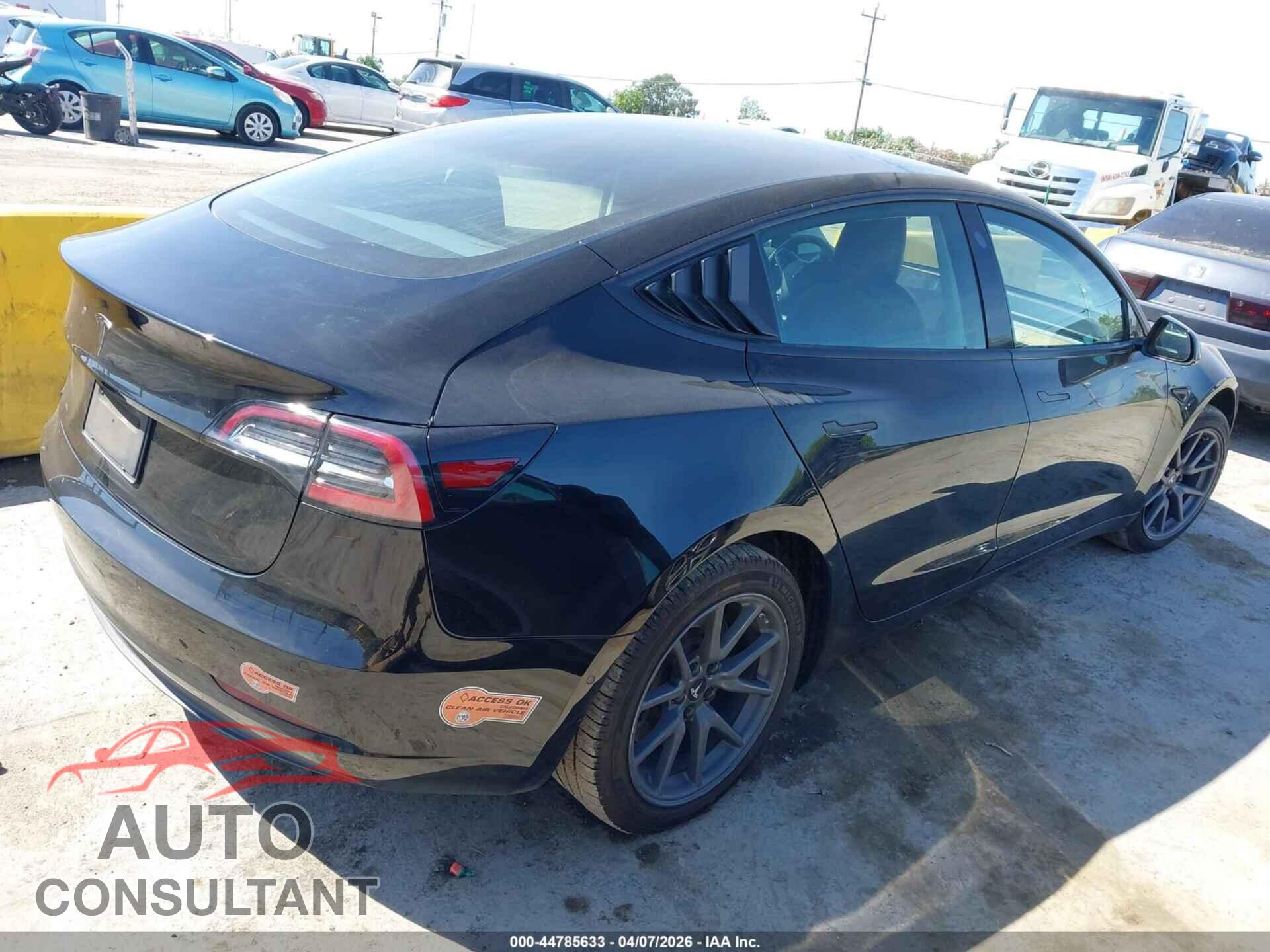 TESLA MODEL 3 2020 - 5YJ3E1EA2LF611272
