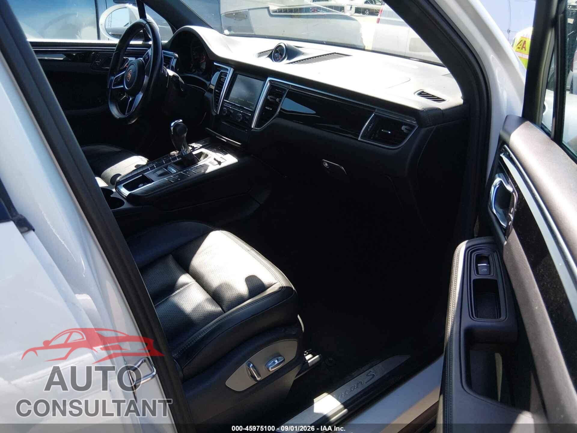 PORSCHE MACAN 2015 - WP1AB2A59FLB60579