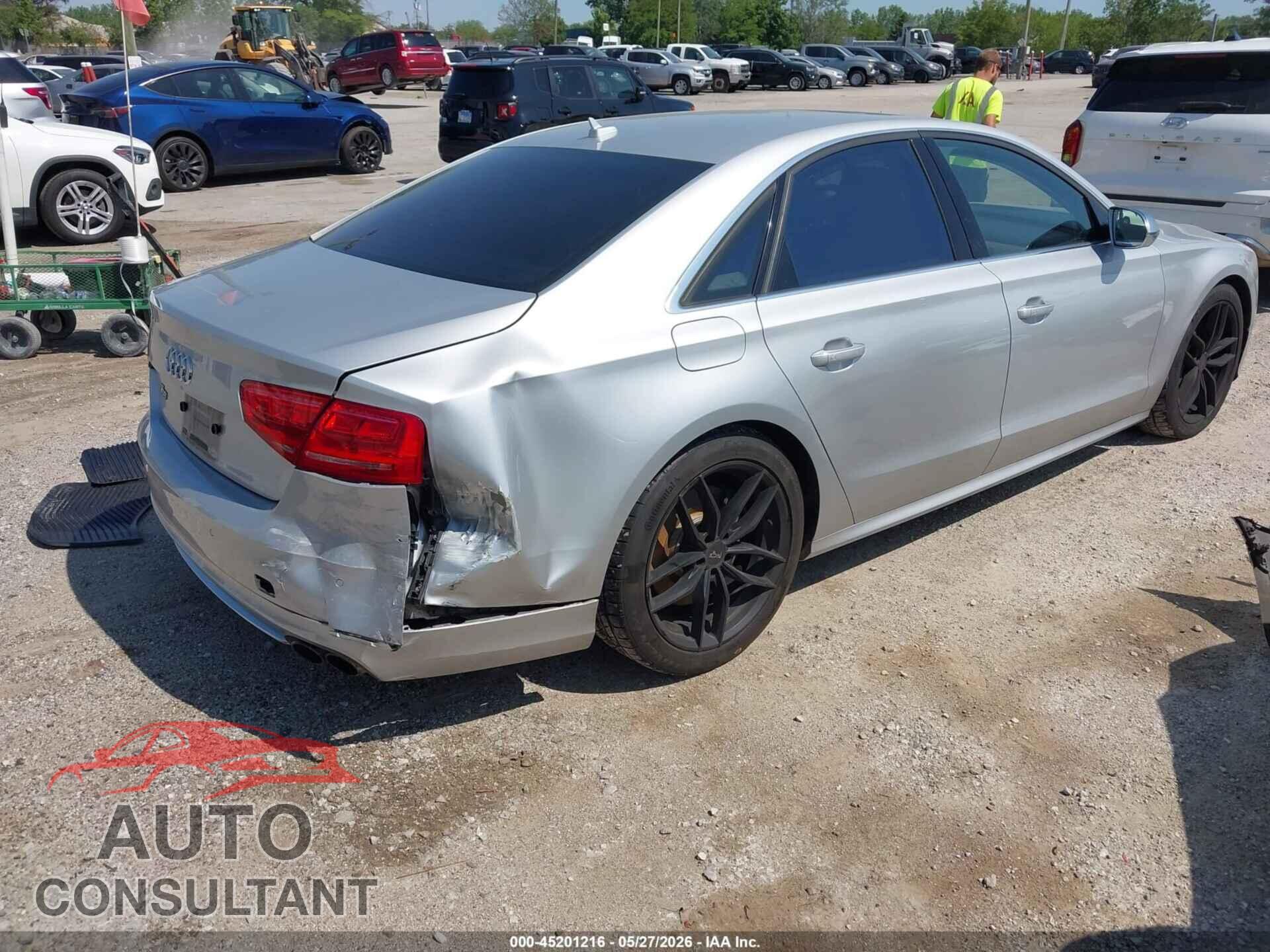 AUDI S8 2013 - WAUD2AFD2DN009154
