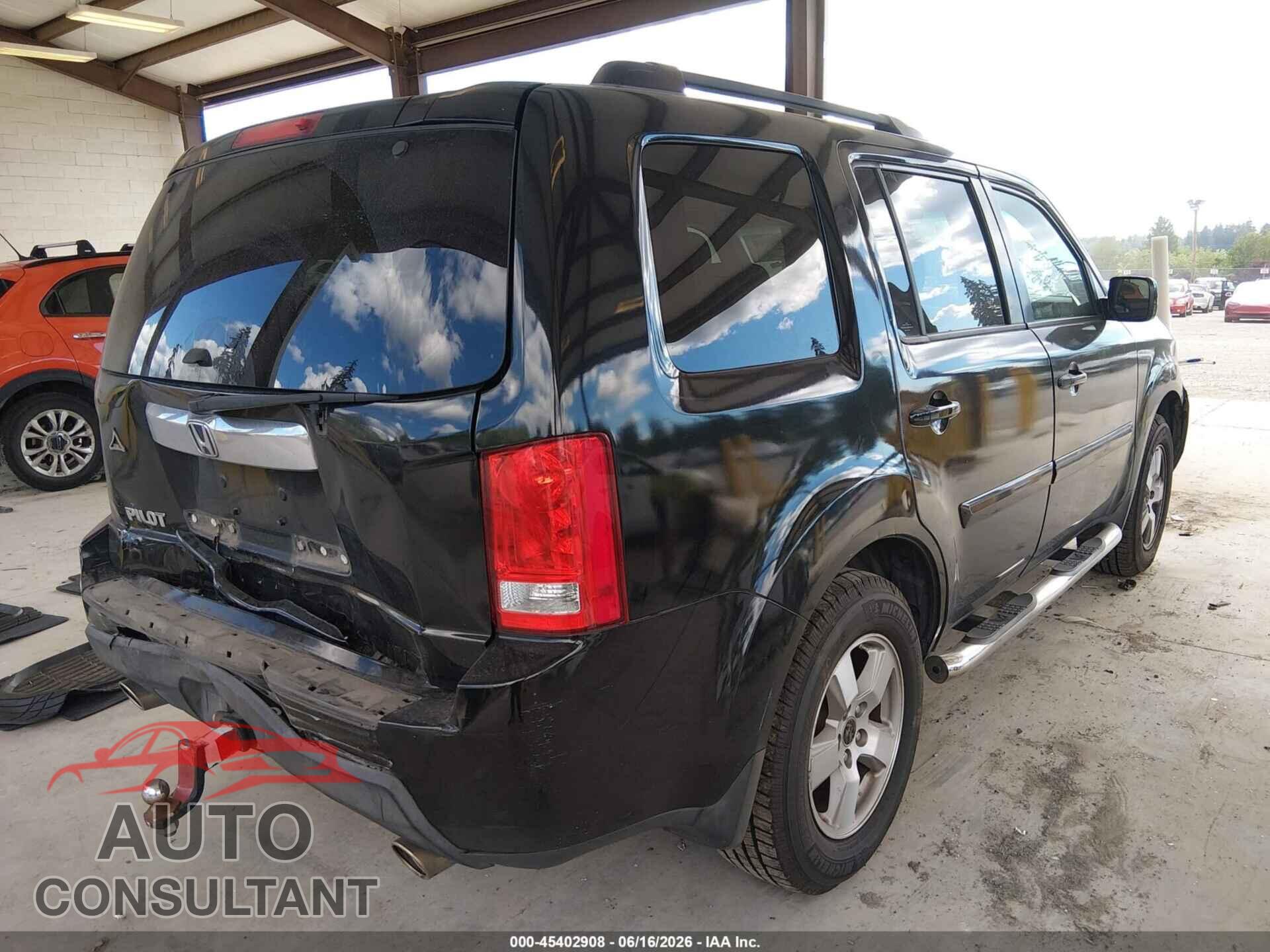 HONDA PILOT 2011 - 5FNYF3H55BB040498