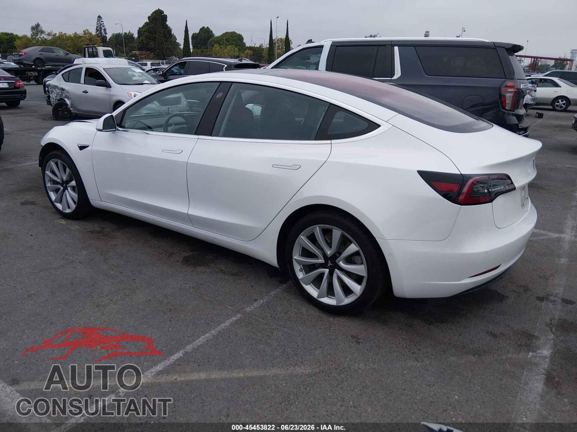 TESLA MODEL 3 2018 - 5YJ3E1EA7JF018438